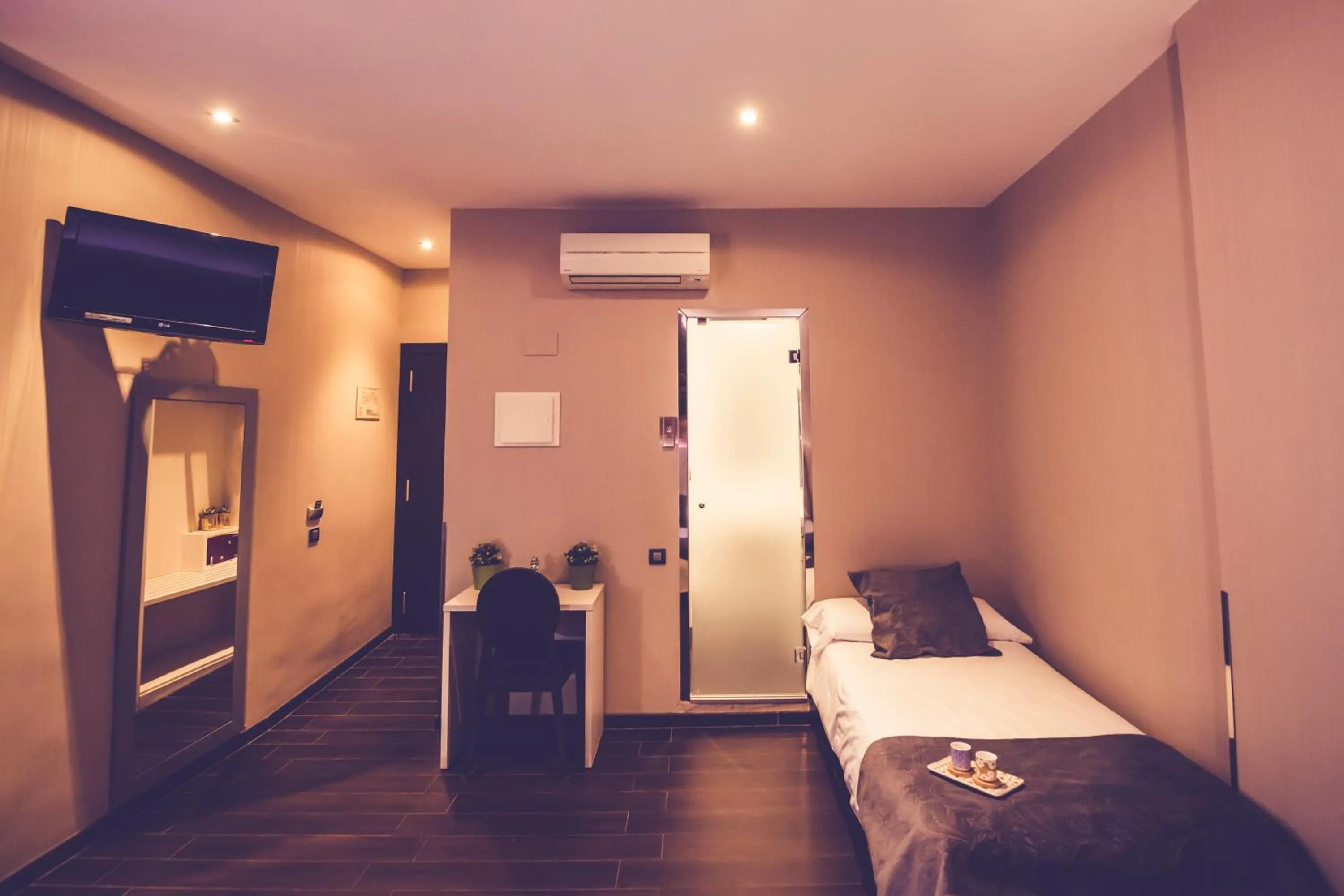 Photo of the whole room, Bed in Hostal Prado