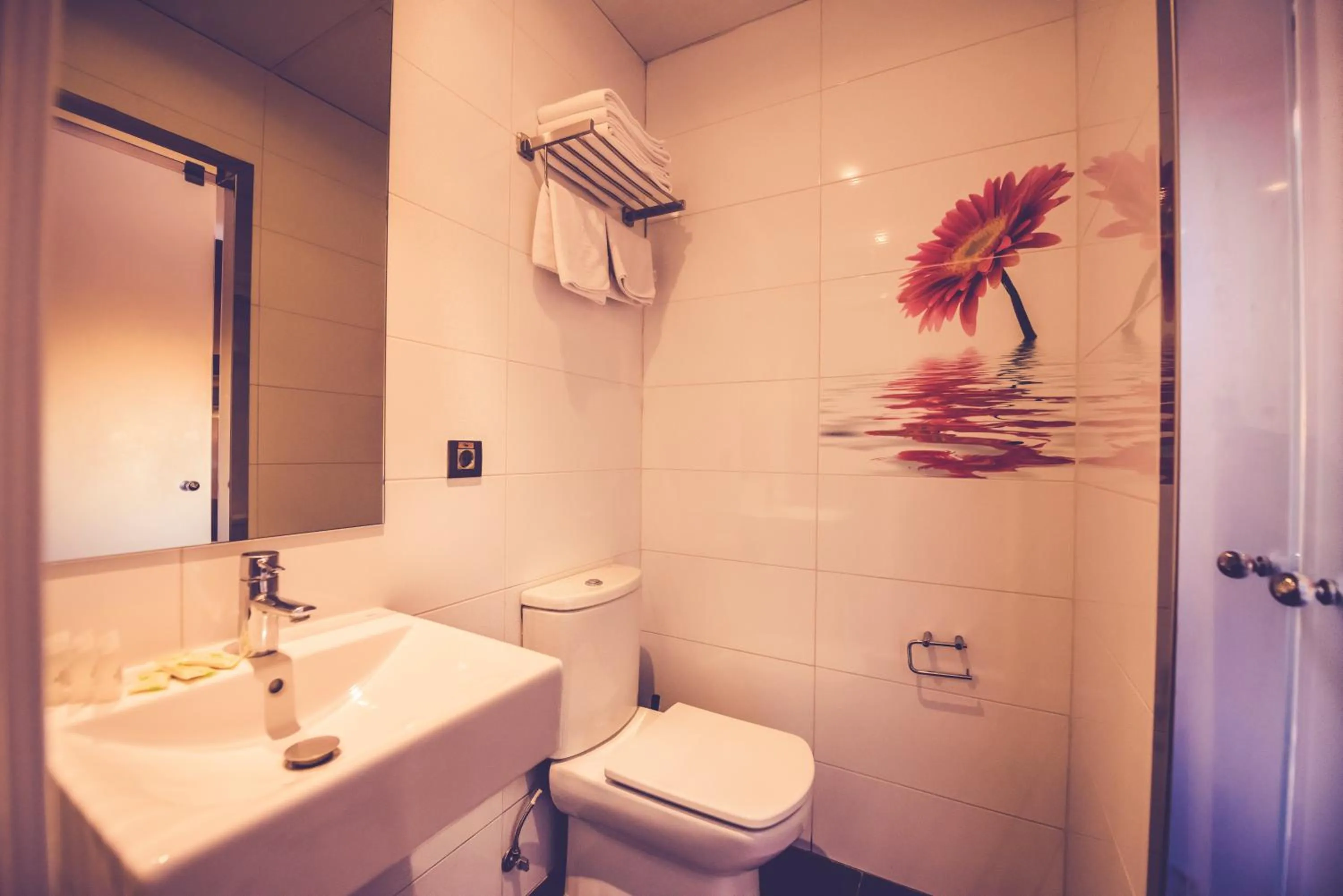 Bathroom in Hostal Prado