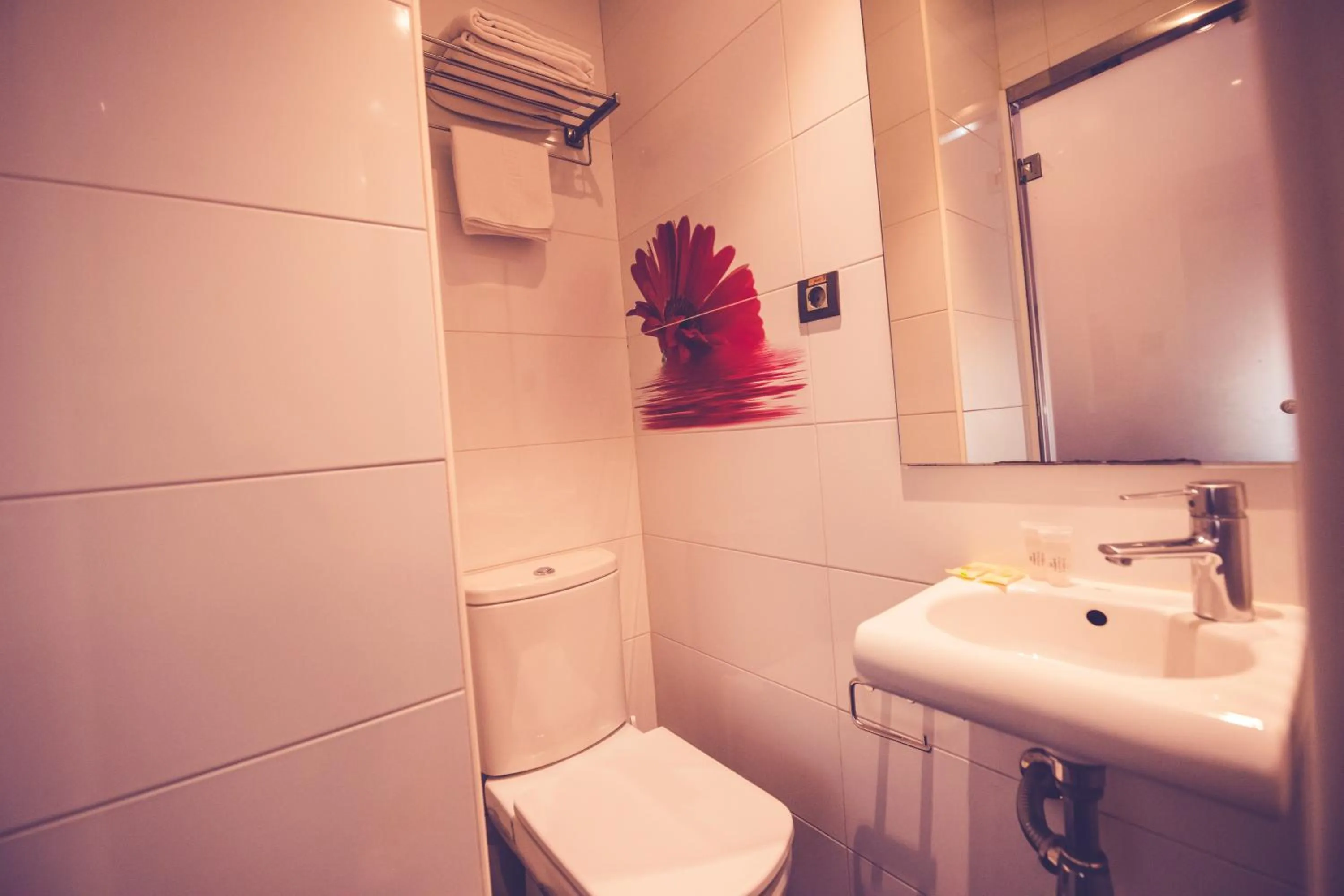 Bathroom in Hostal Prado