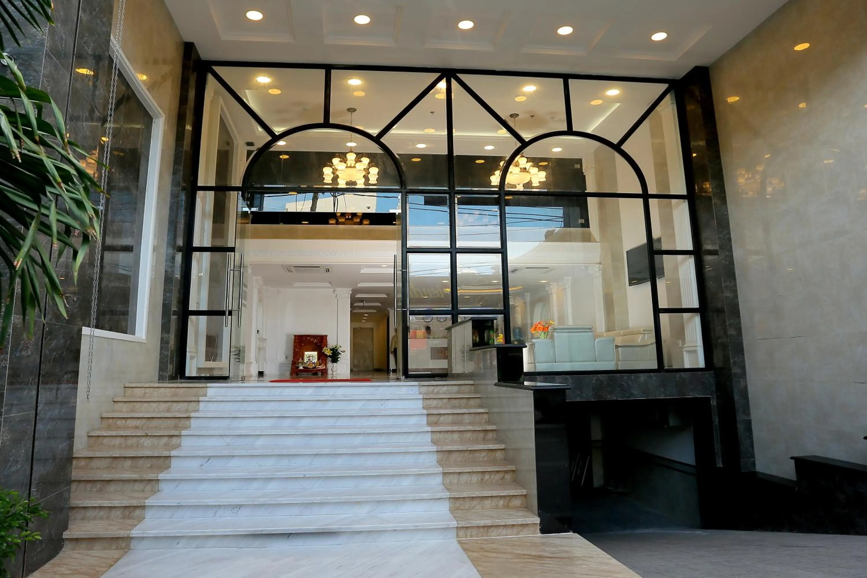 Lobby or reception in C'Lavie Hotel - Saigon Airport Hotel