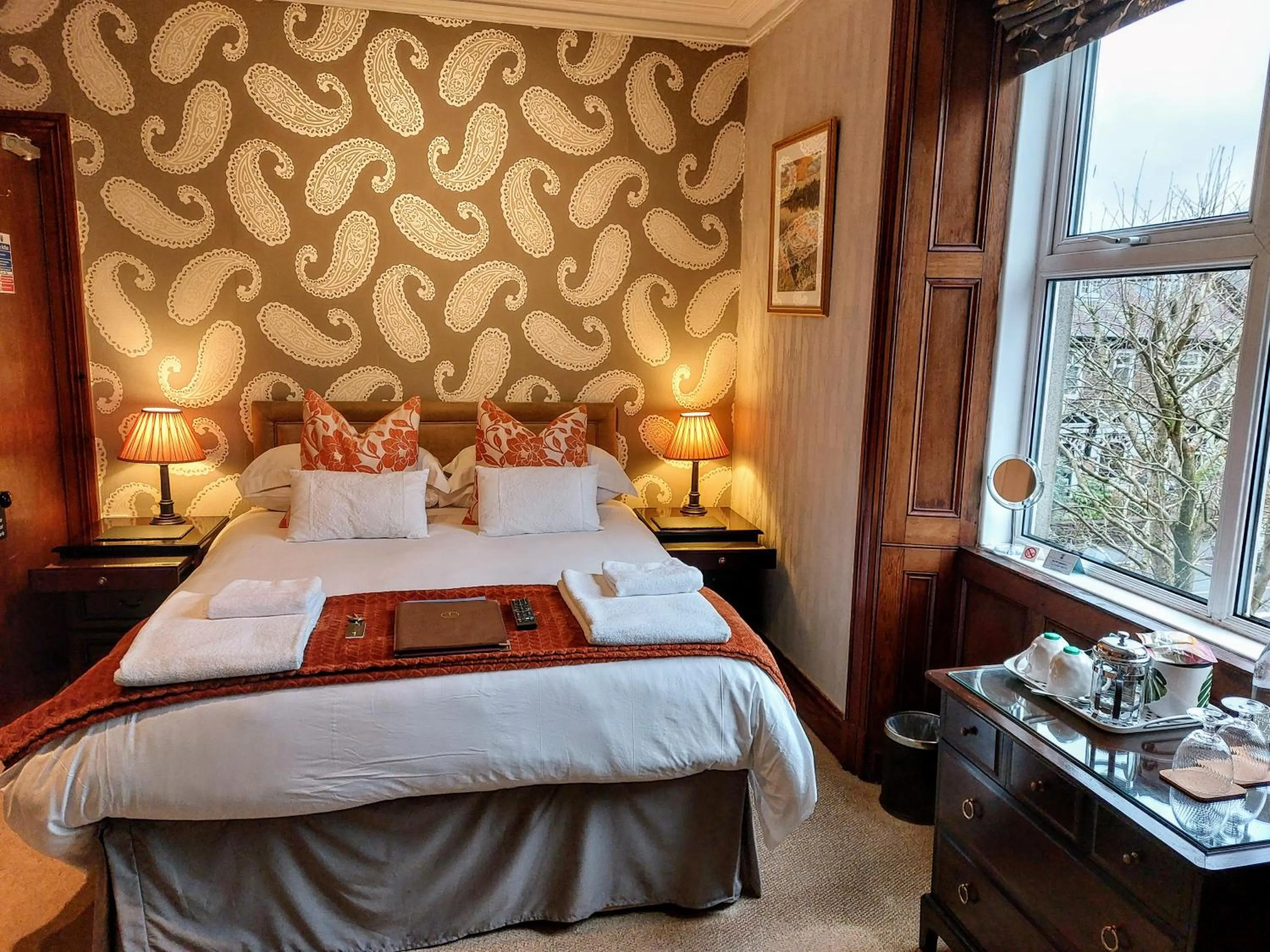 Bedroom, Bed in 1 Park Road