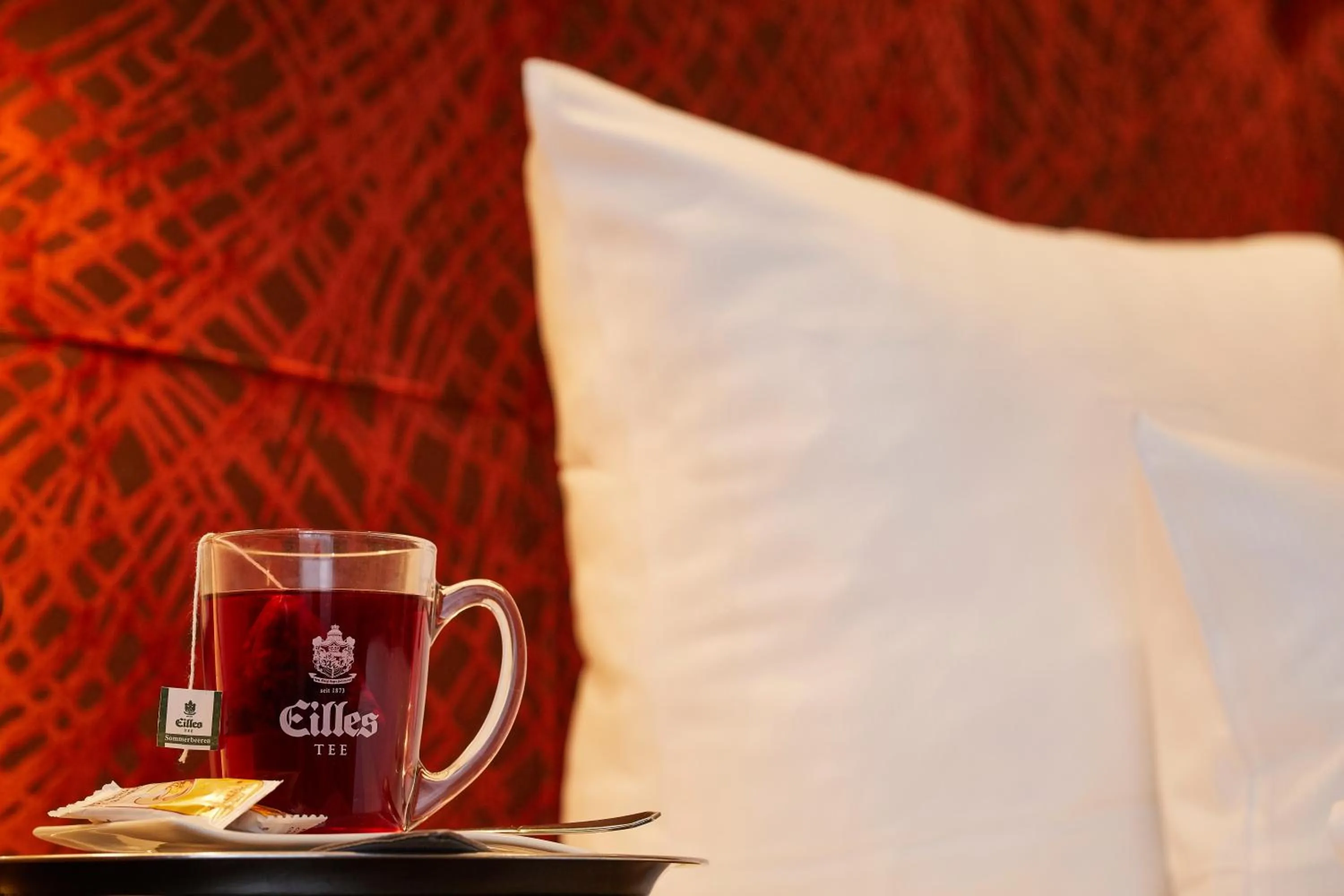 Bed in Müllers Landhotel