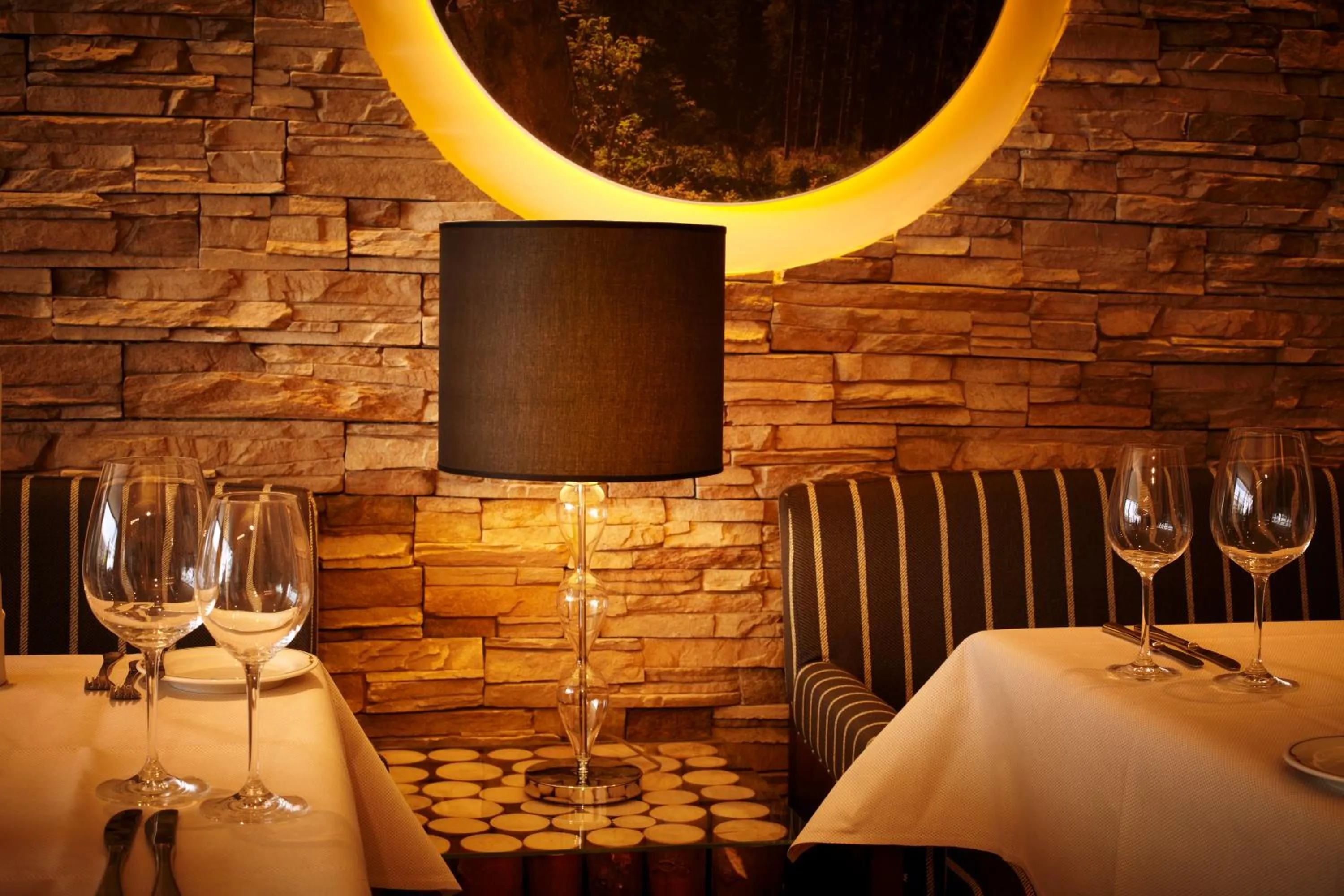 Restaurant/places to eat in Müllers Landhotel