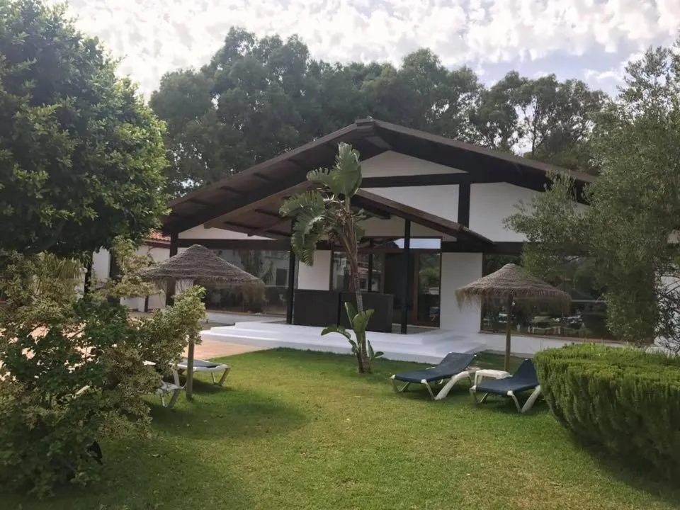 Property building in Hotel El Paso