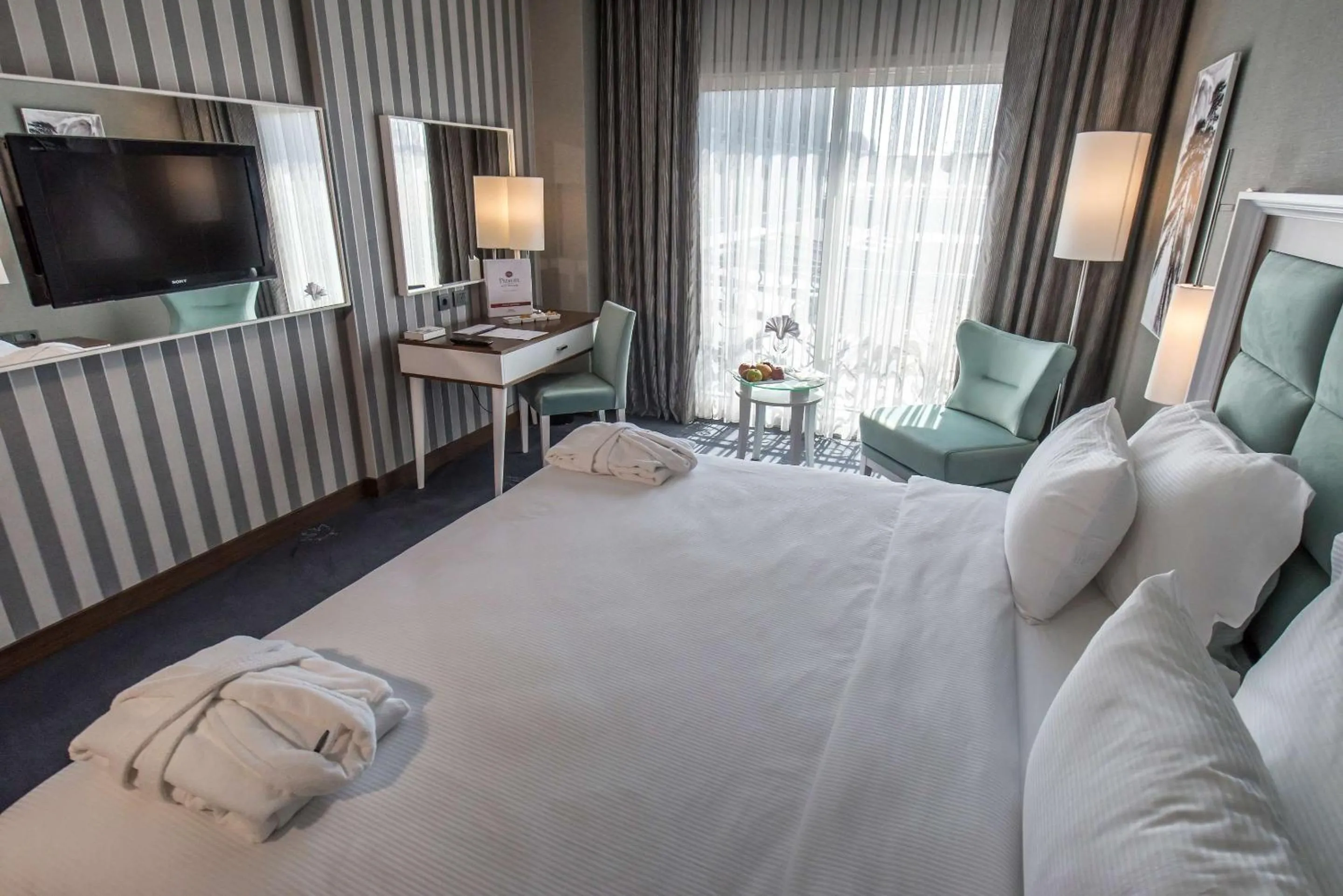 Photo of the whole room, Bed in Premier Inn Sakarya