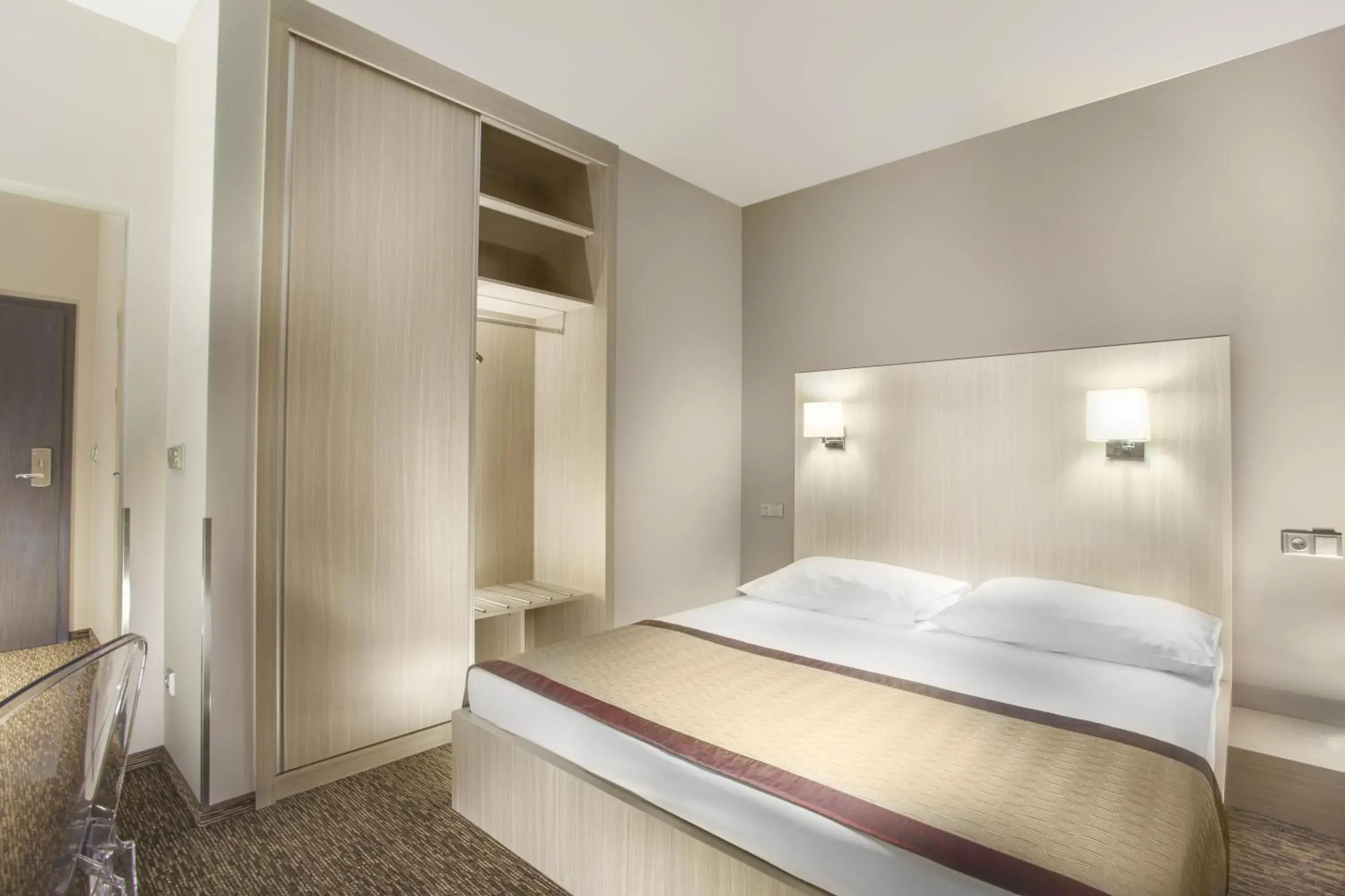 Superior Double Room in Hotel Hartig Superior Double Room in Hotel Hartig