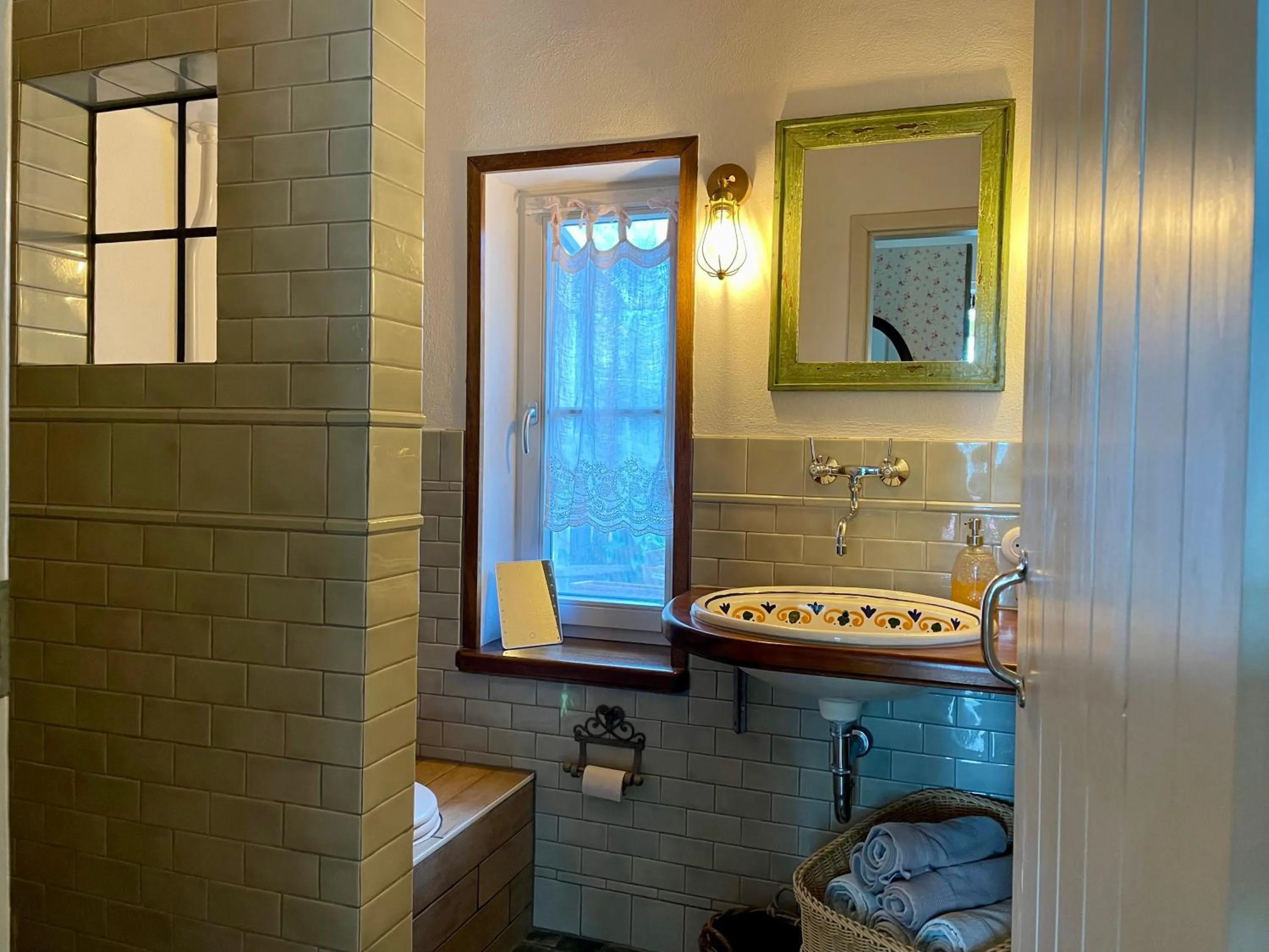 Bathroom in Weißt Du noch - Gästehäuser & Suiten