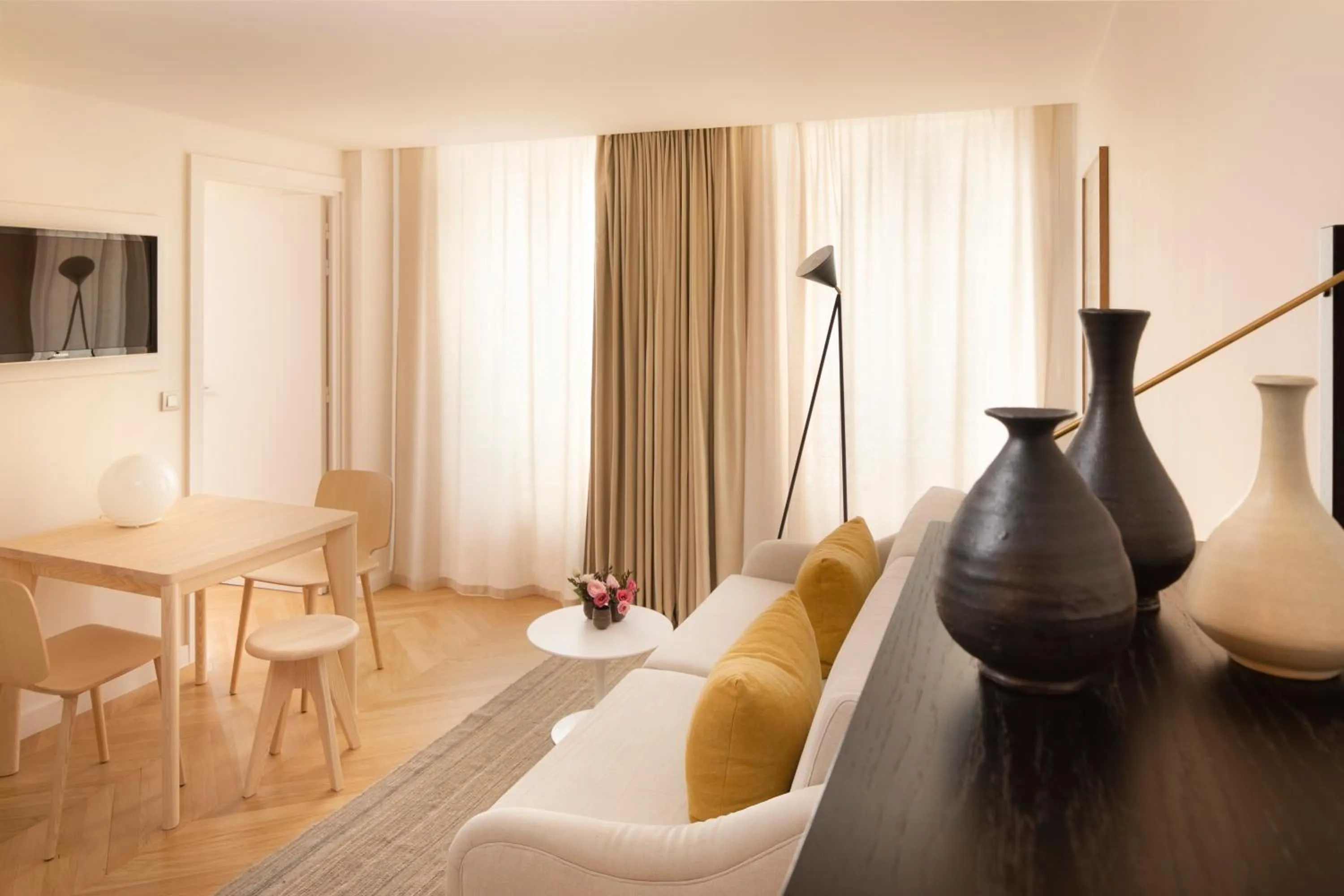 TV and multimedia in Résidence Nell Paris