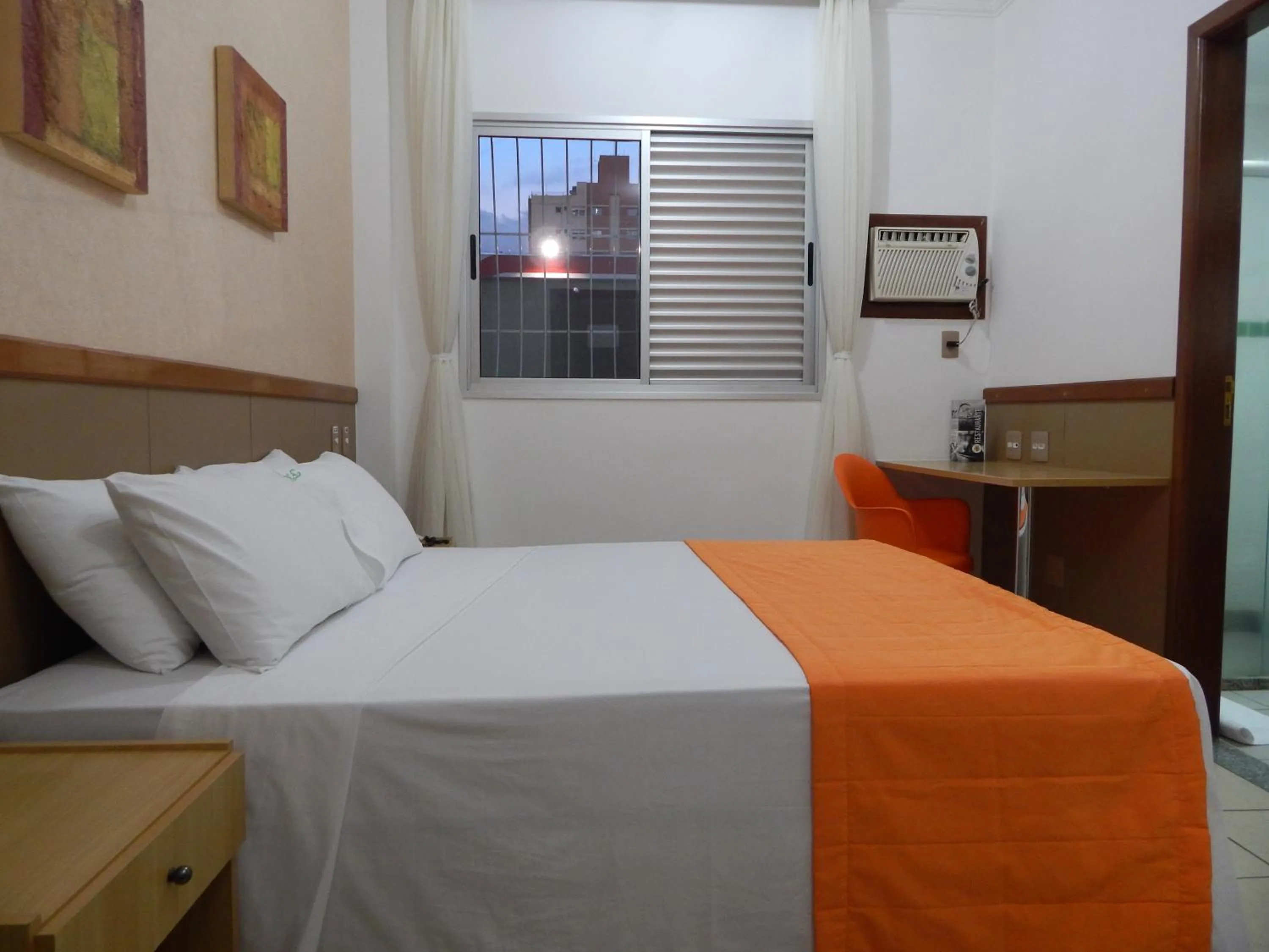 Photo of the whole room, Bed in Frimas Hotel