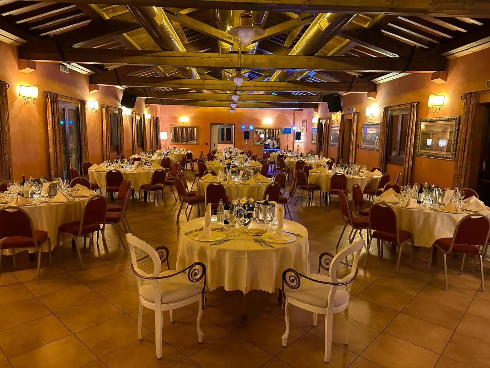 Restaurant/places to eat in Hotel Lago Verde
