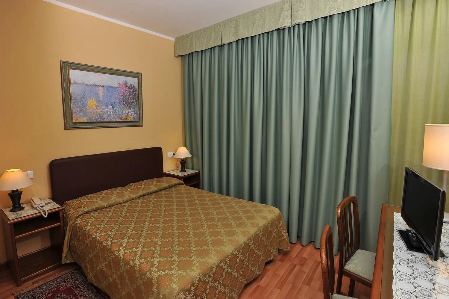 Bed in Hotel Lago Verde