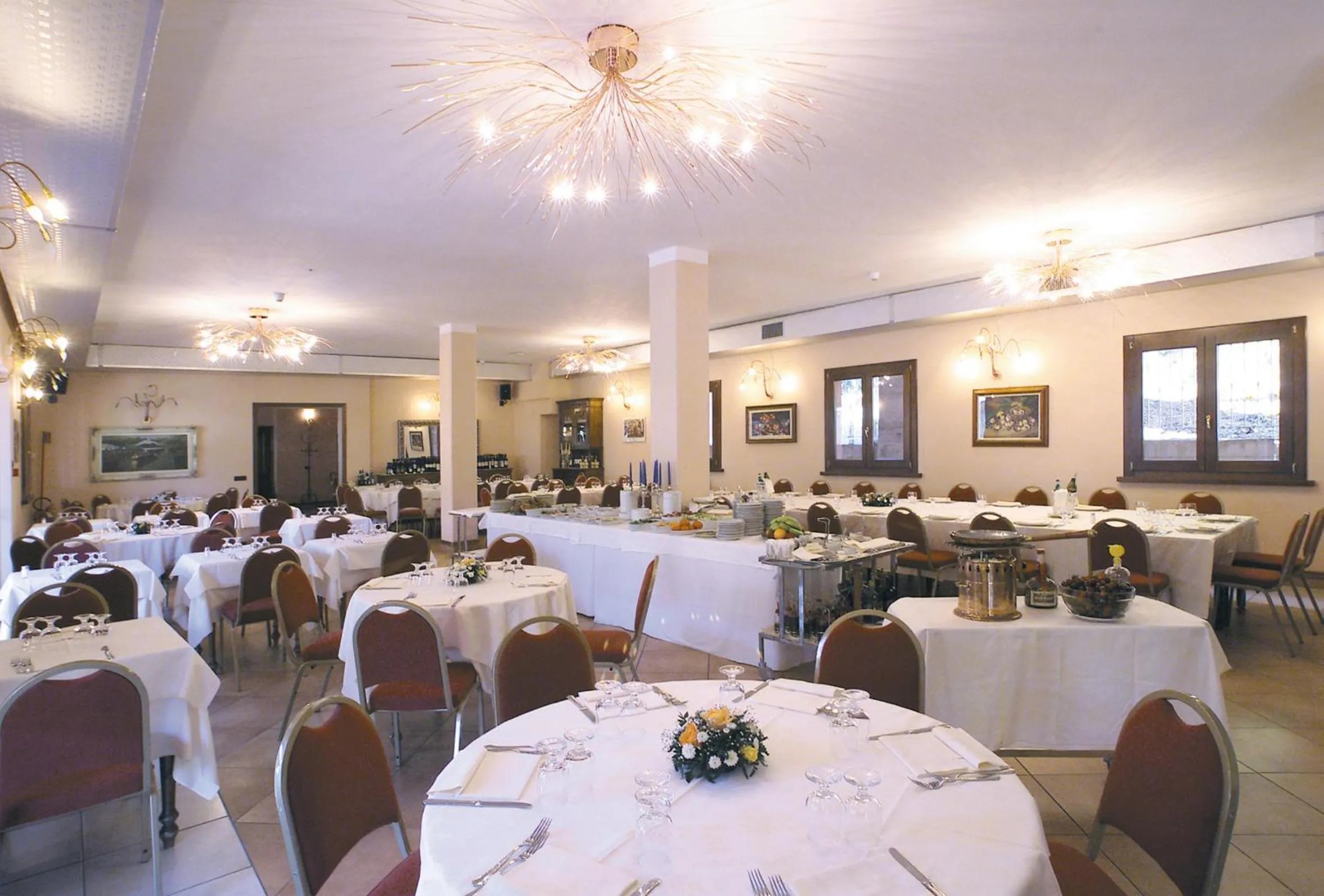 Restaurant/places to eat in Hotel Lago Verde