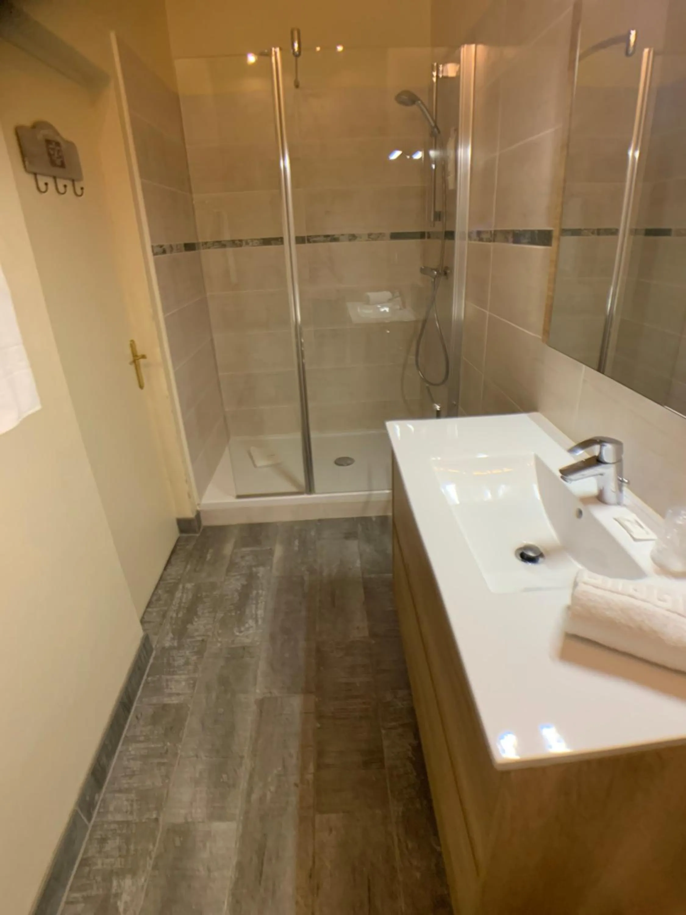 Property building in The Originals Boutique, Hôtel Roca-Fortis, Rochefort