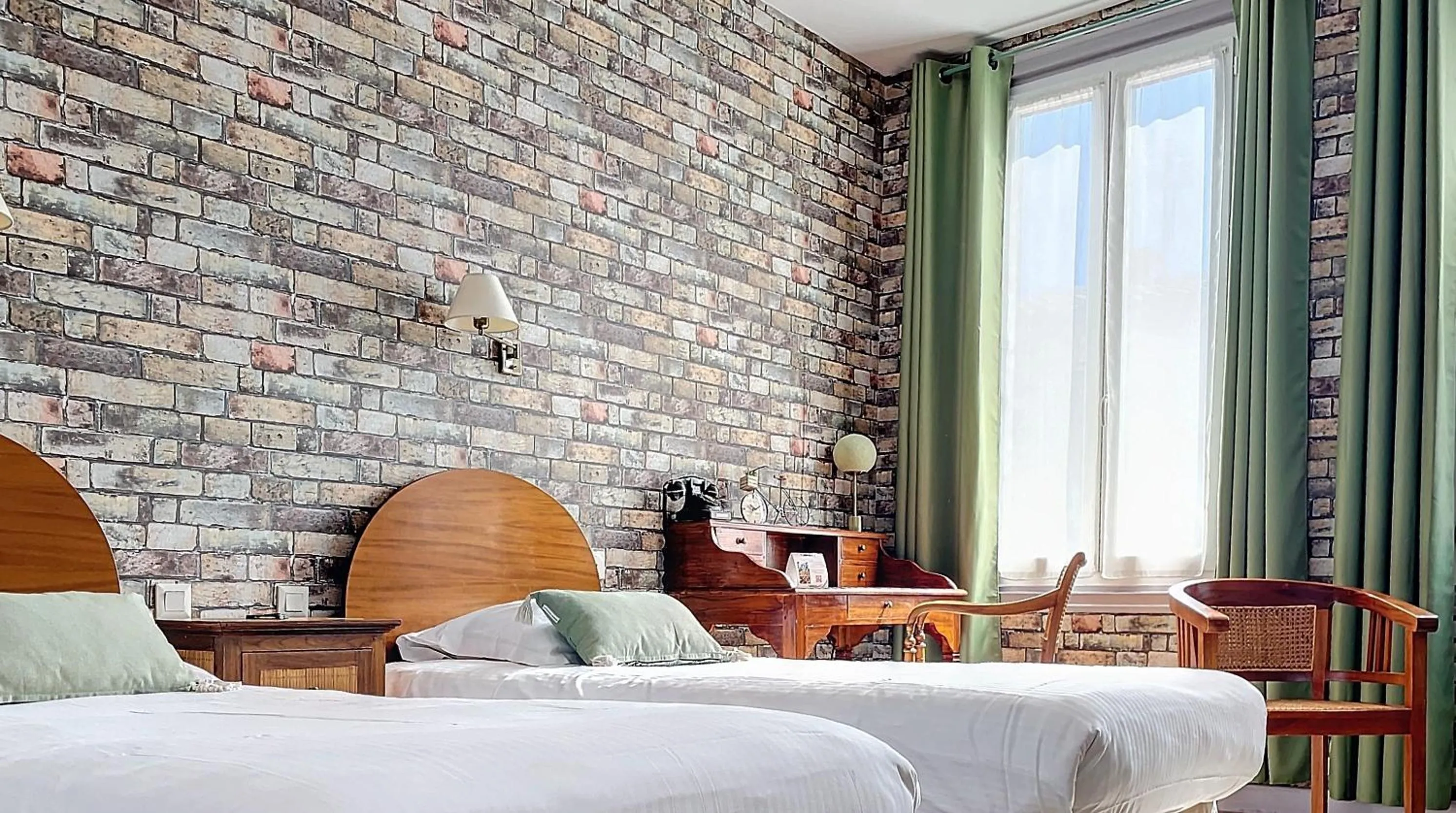 Bed in The Originals Boutique, Hôtel Roca-Fortis, Rochefort