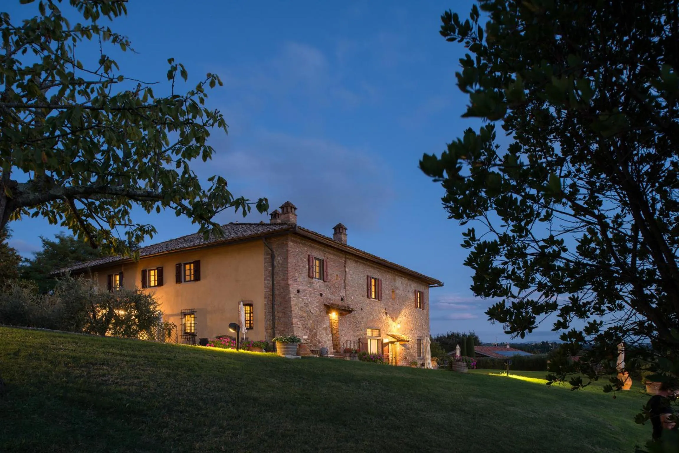 Property building in Il Coltro