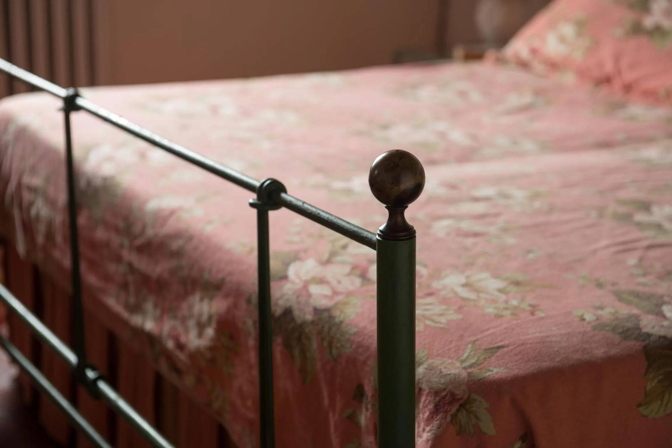 Decorative detail, Bed in Il Coltro