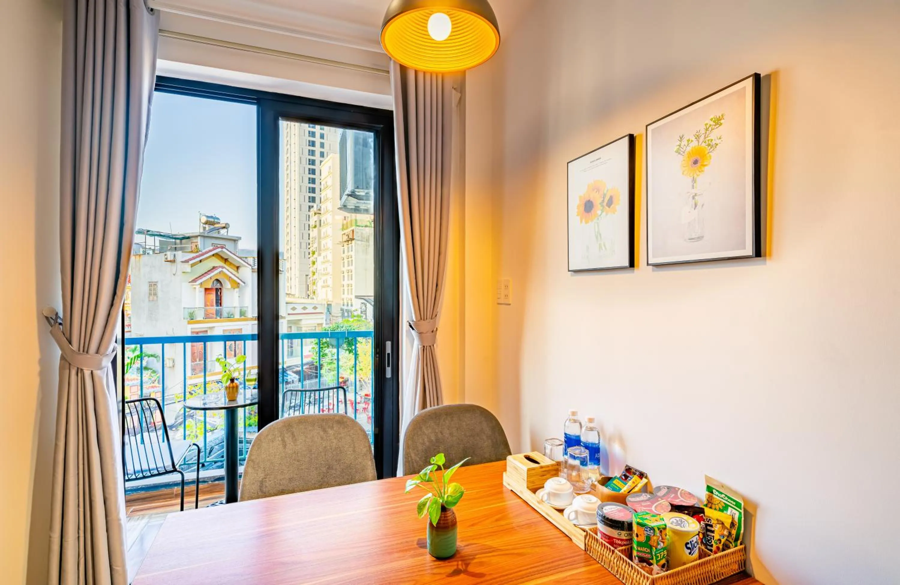 Dining area in Cani Beach House