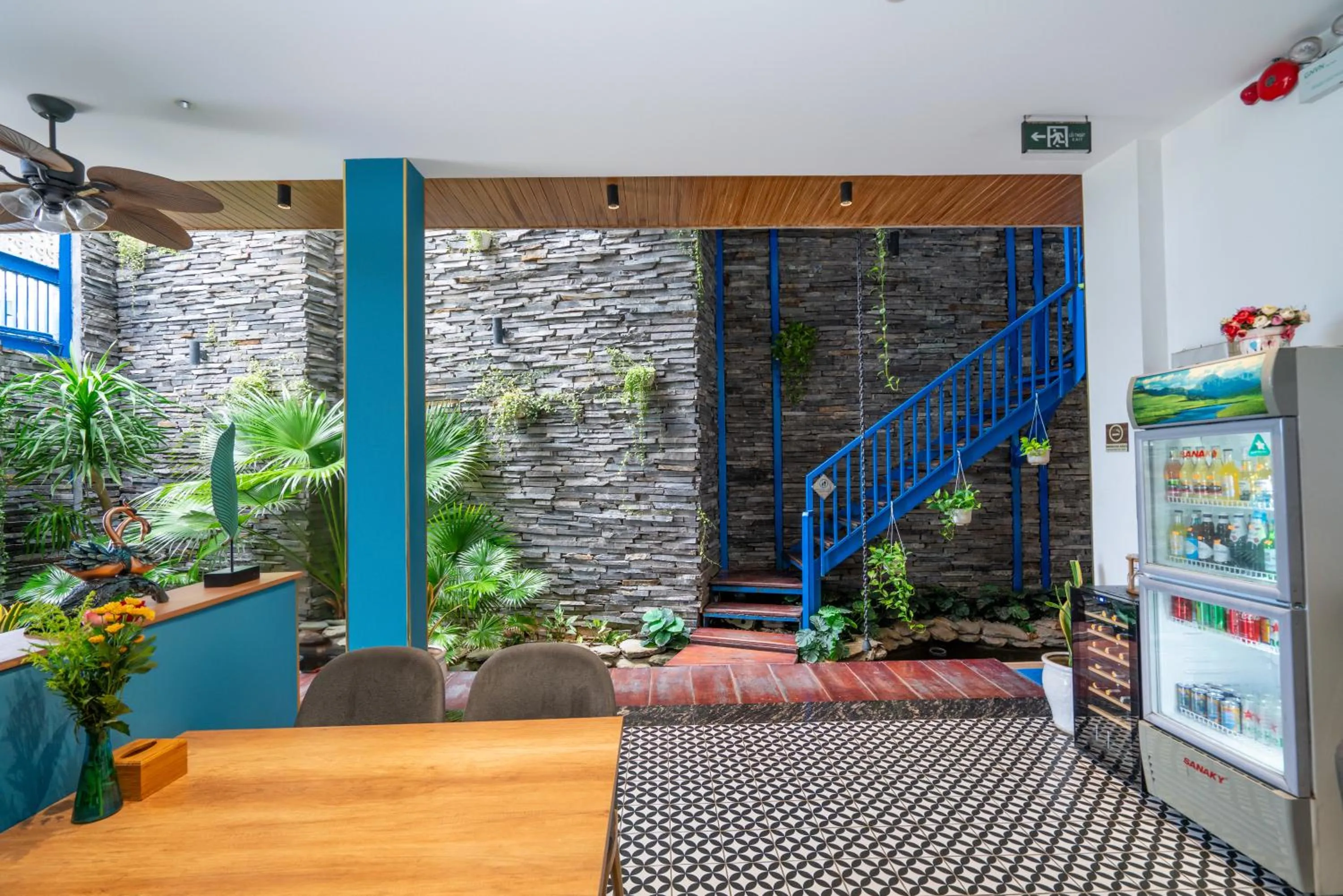 Dining area in Cani Beach House