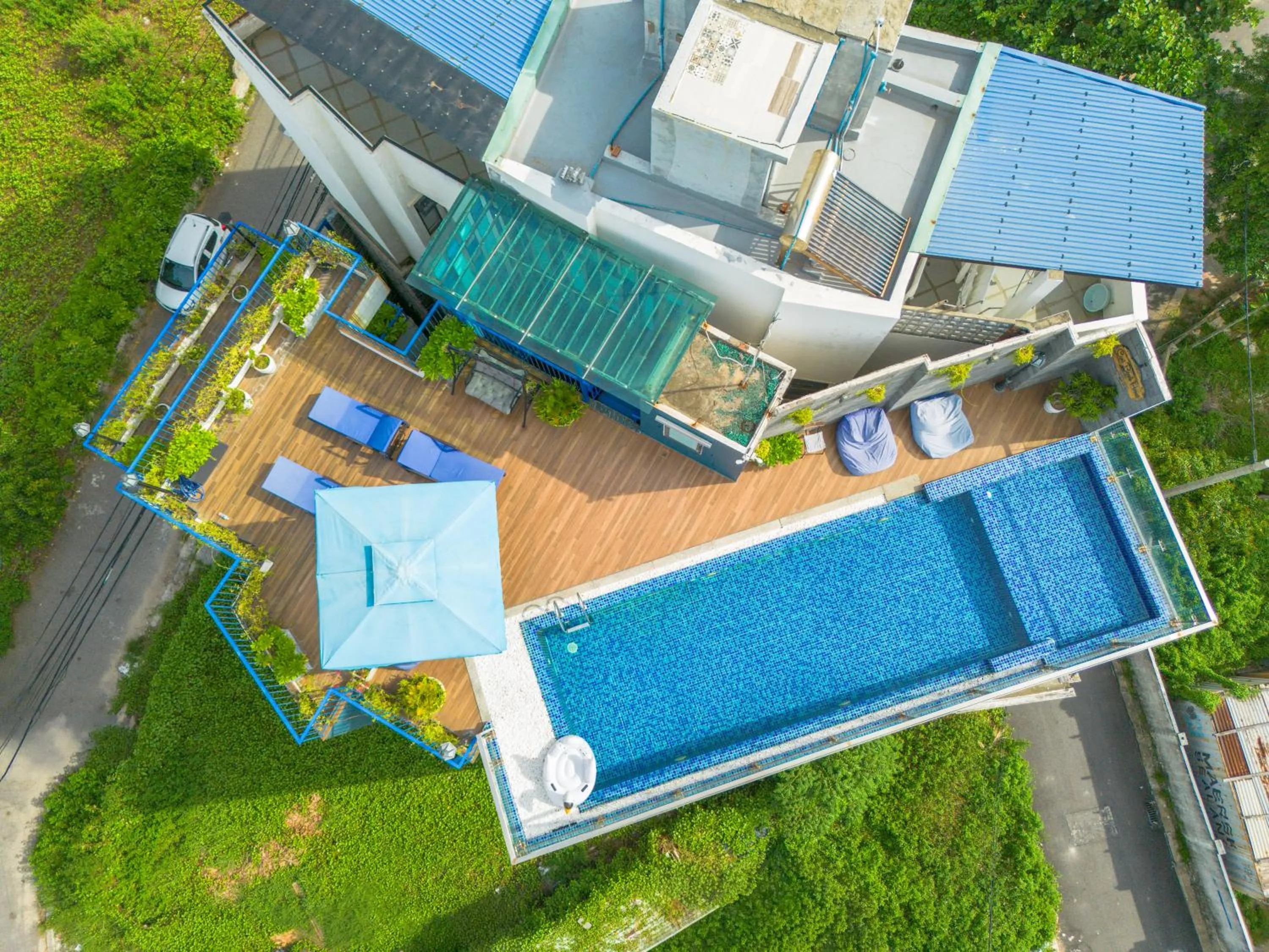 Bird's eye view in Cani Beach House