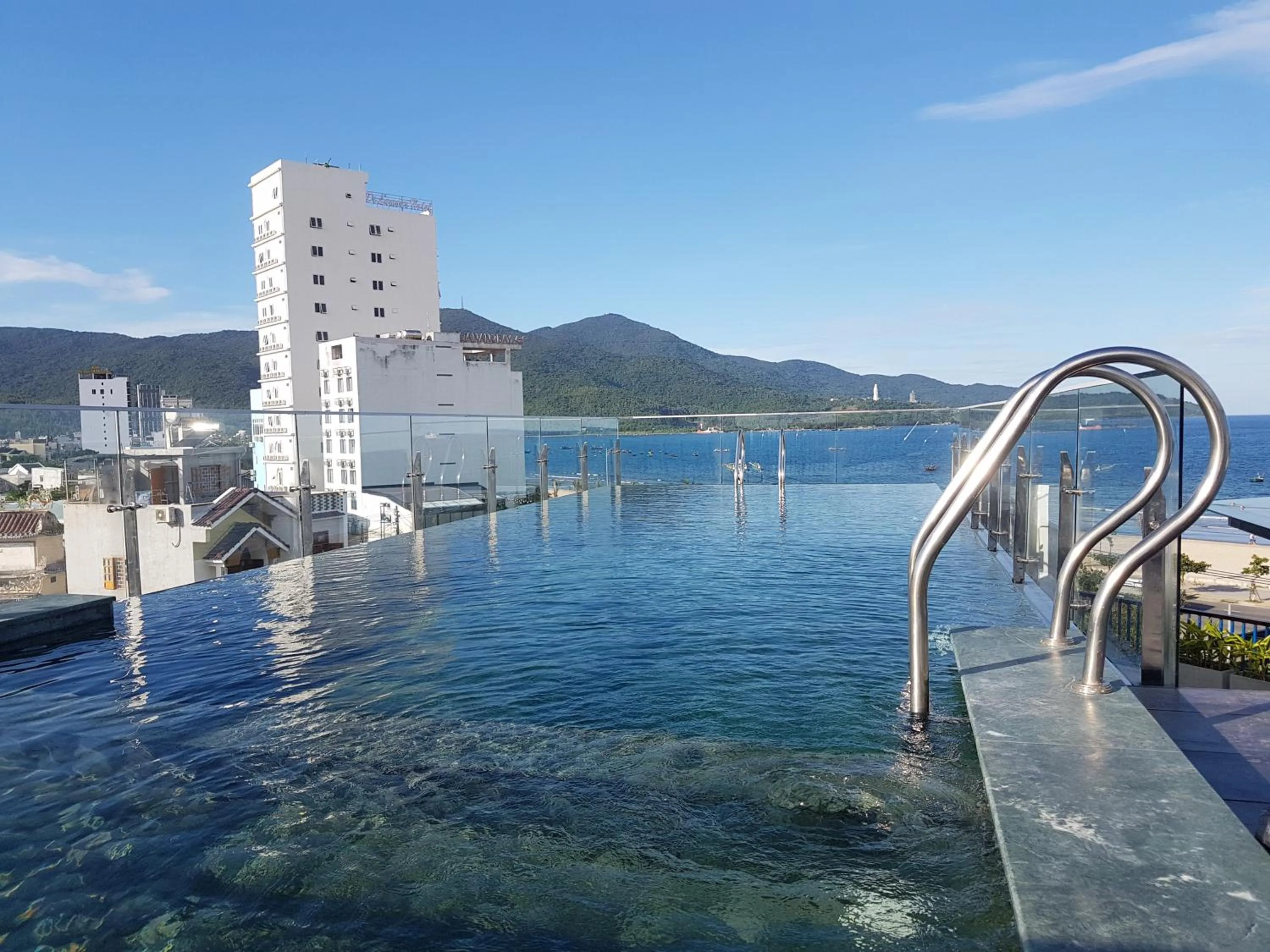 Swimming pool in Cani Beach House