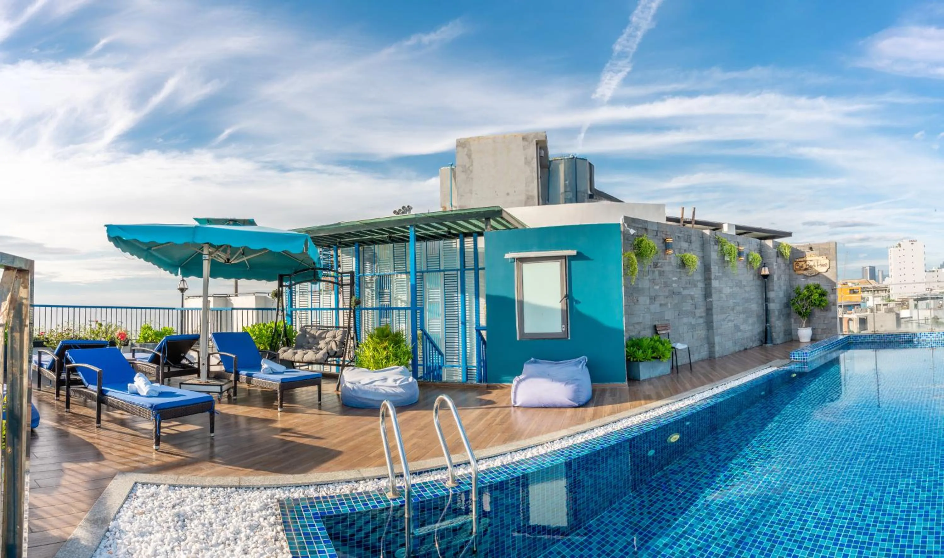 sunbed in Cani Beach House