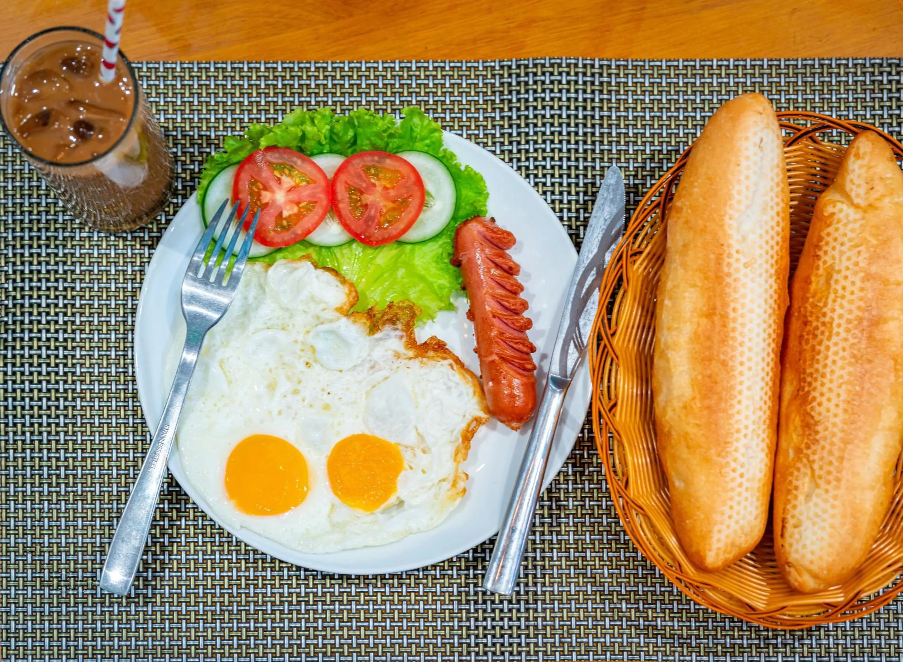 Breakfast in Cani Beach House