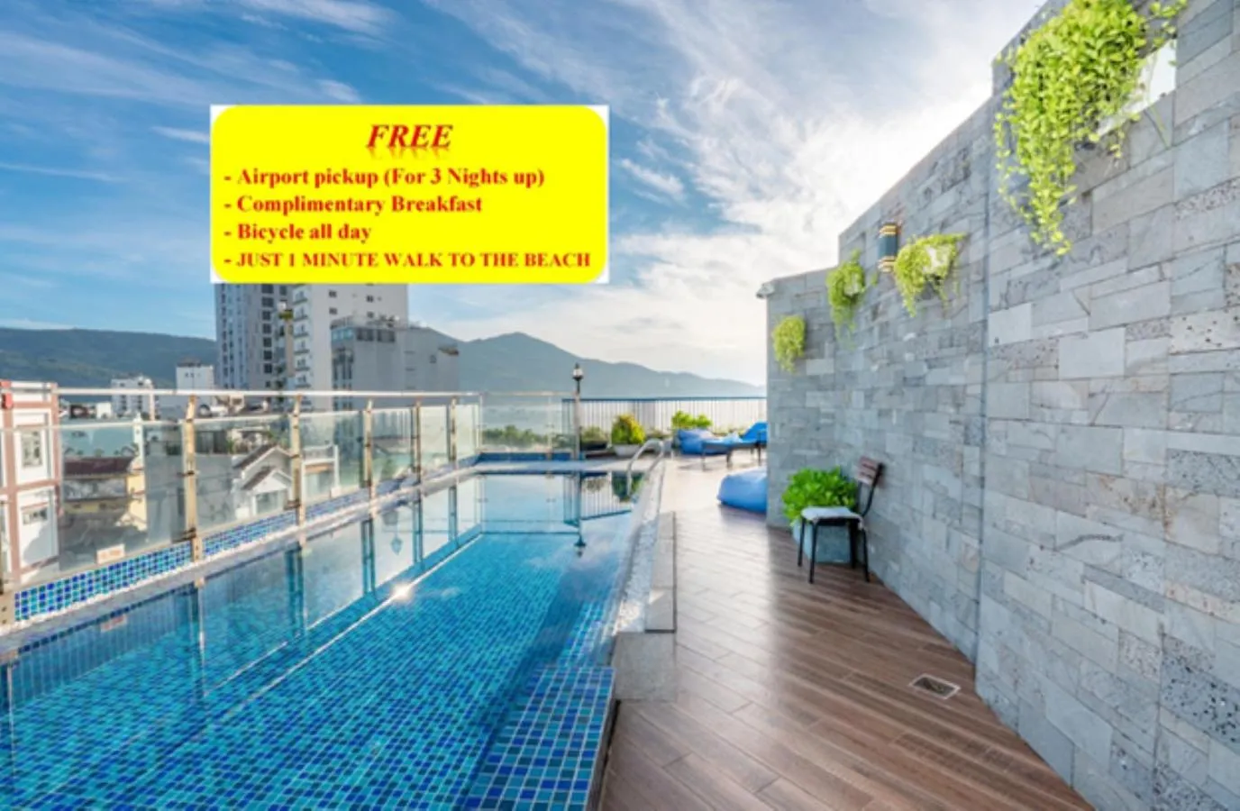 Swimming pool in Cani Beach House