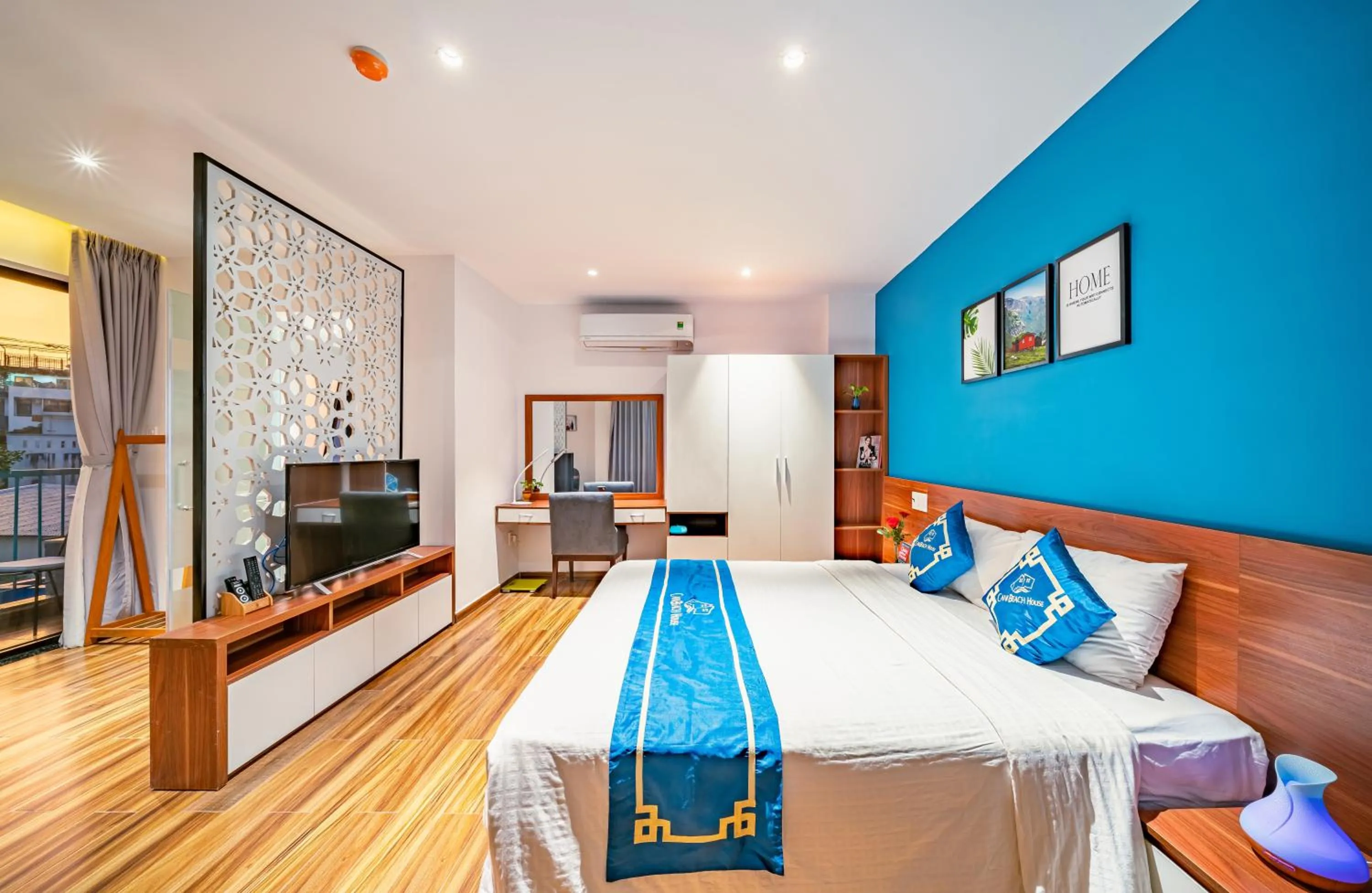 Bed in Cani Beach House