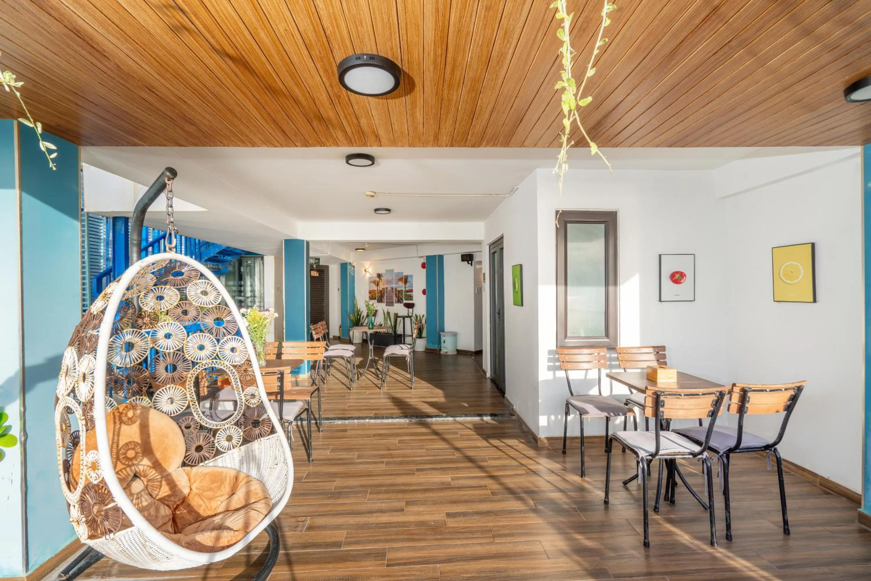 Dining area in Cani Beach House