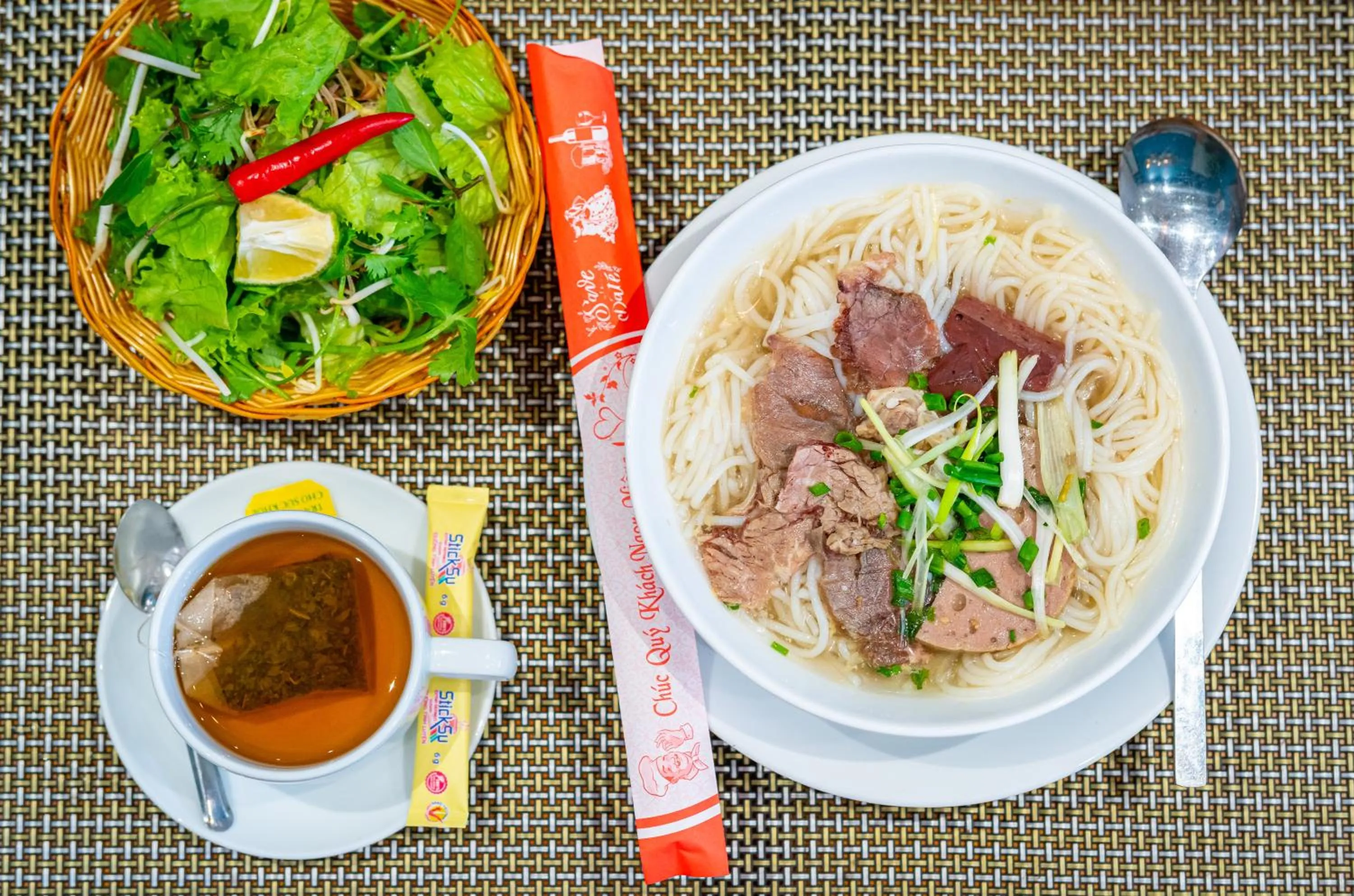 Breakfast in Cani Beach House