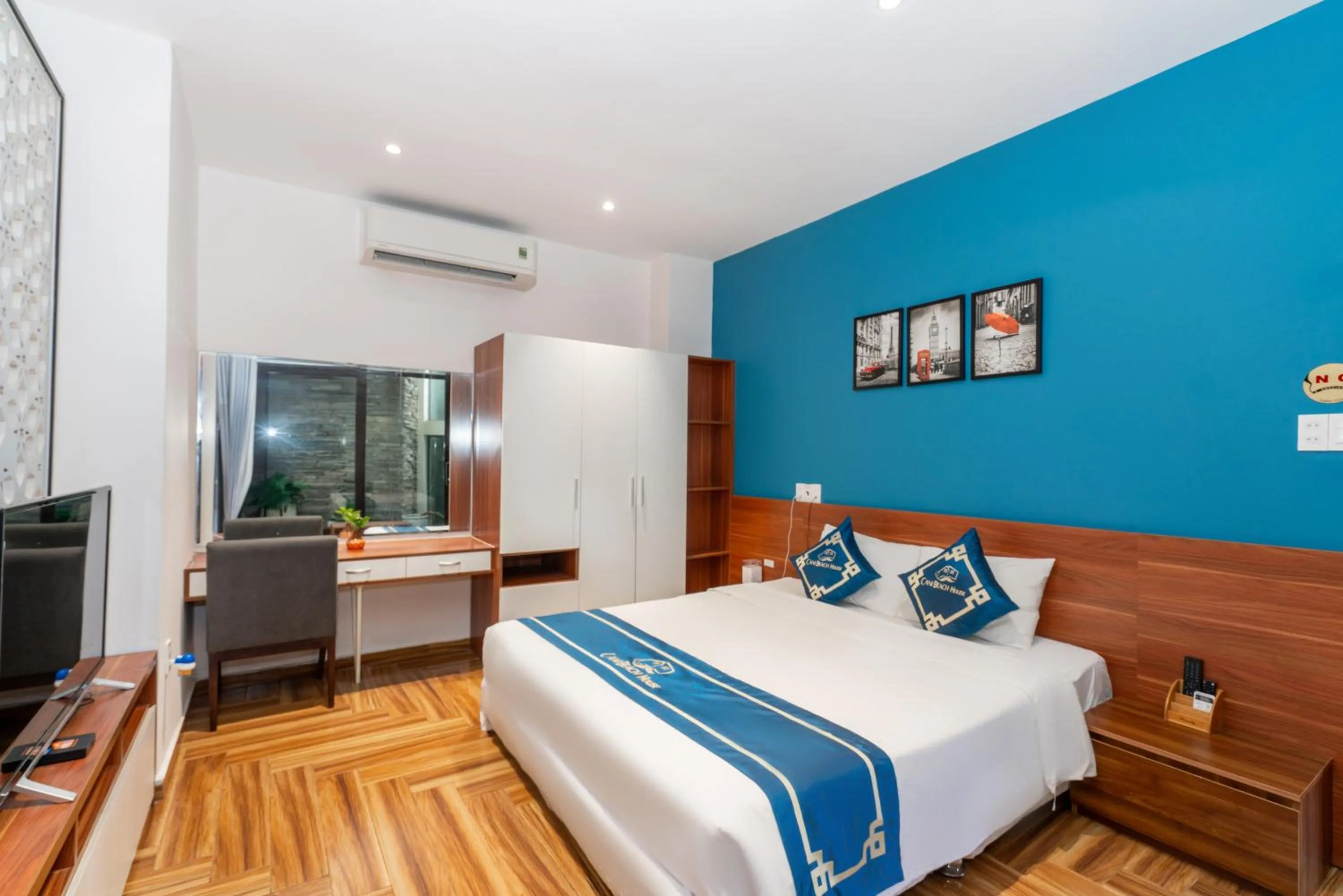 Bed in Cani Beach House