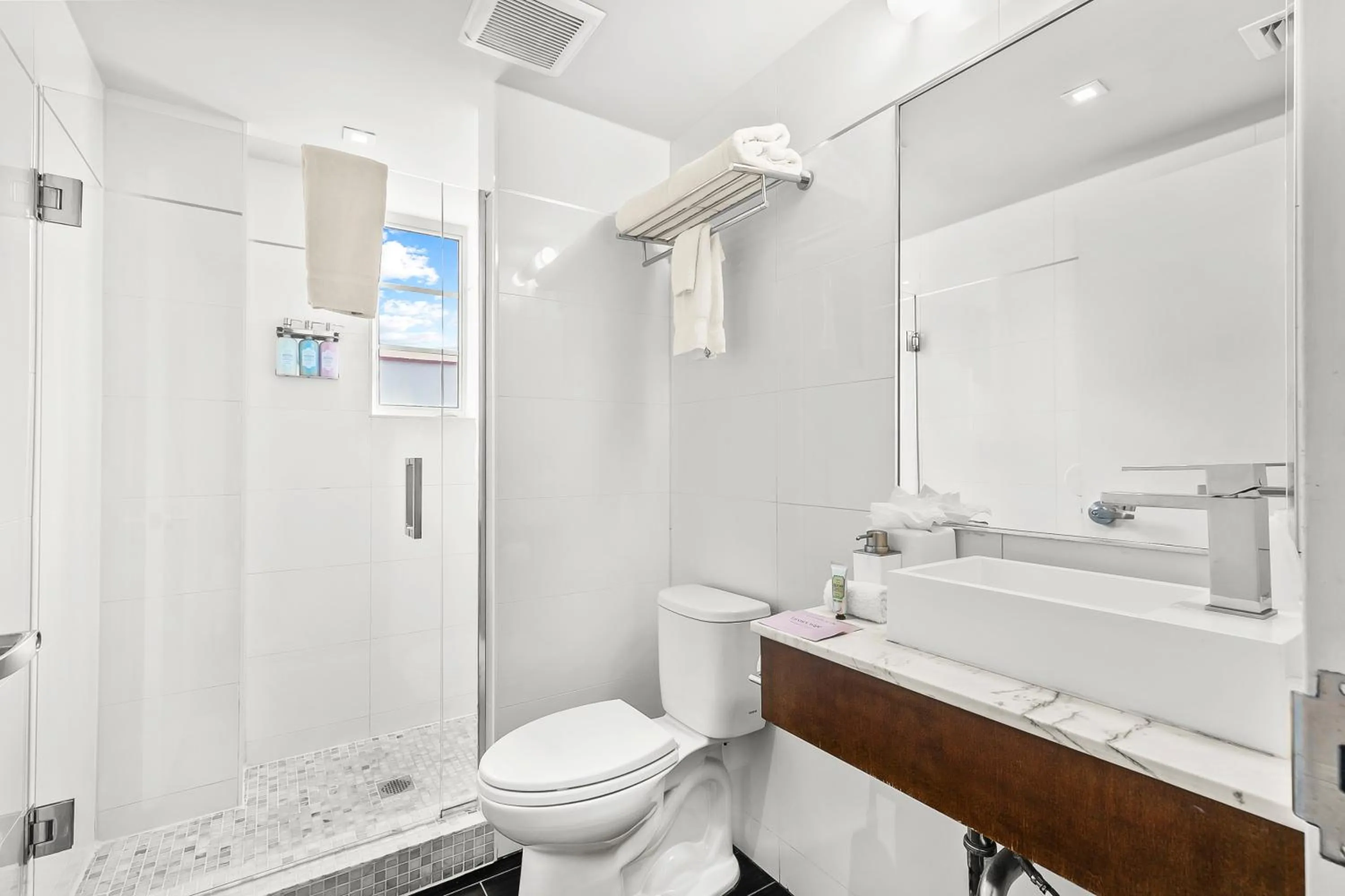 Shower in The Fairwind Hotel