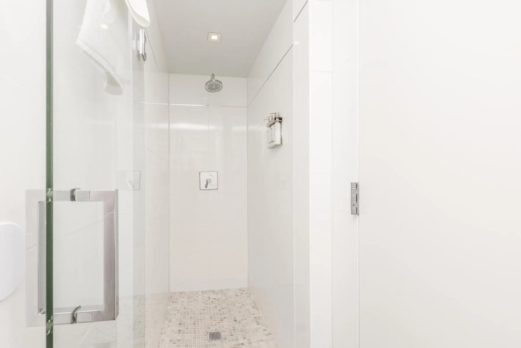 Shower in The Fairwind Hotel