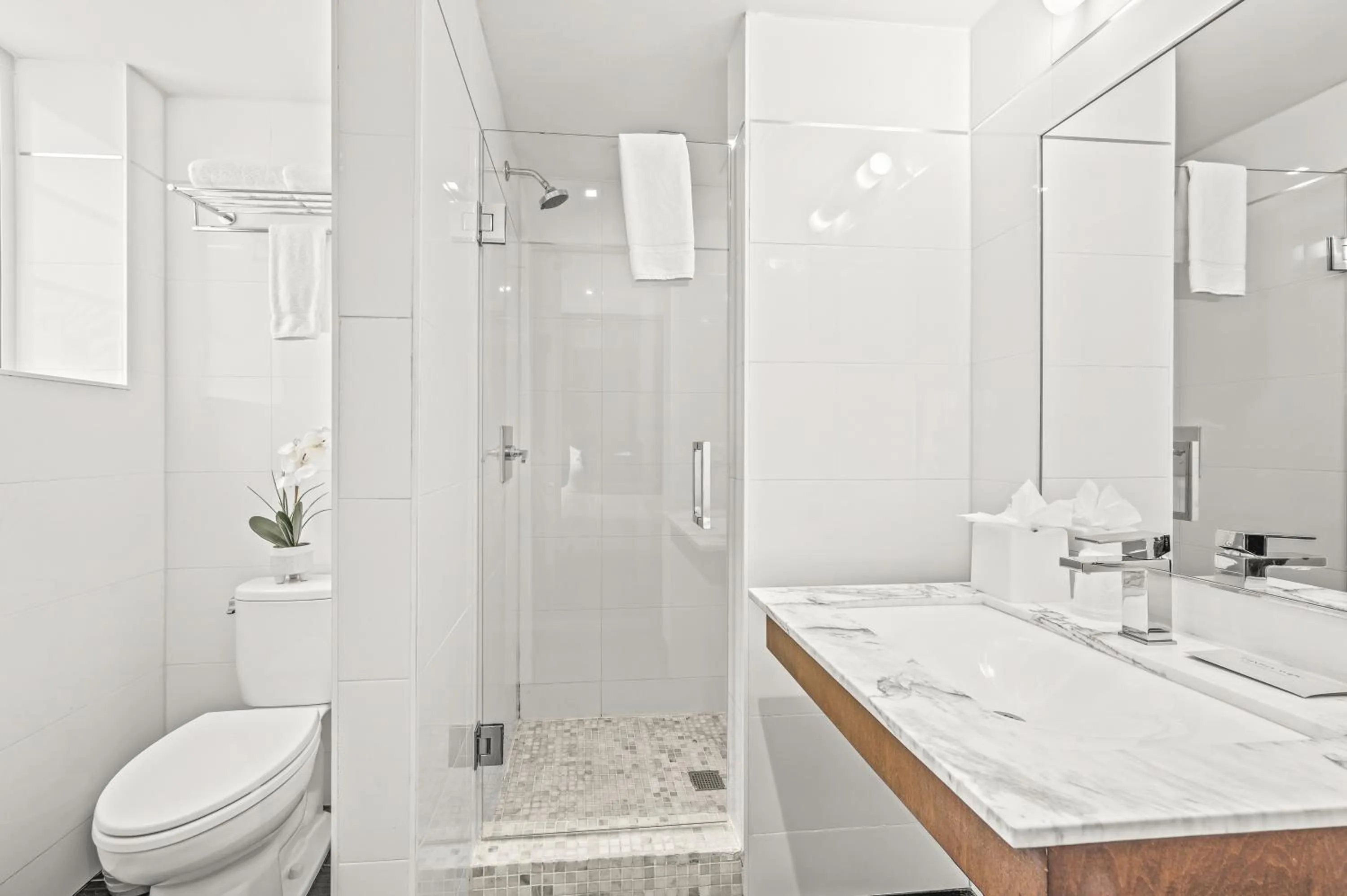 Shower in The Fairwind Hotel