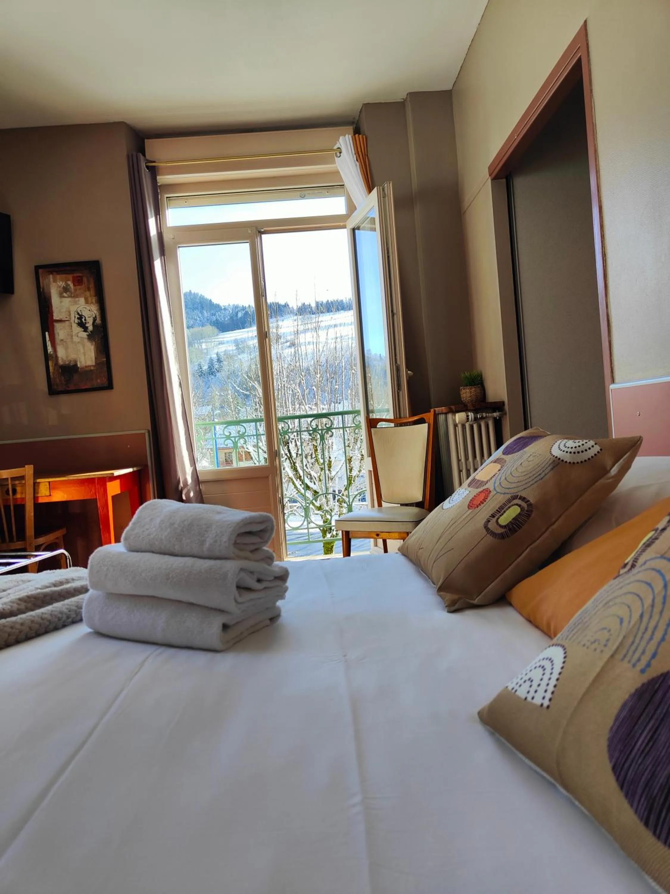 Natural landscape, Bed in Hotel Au Val Doré