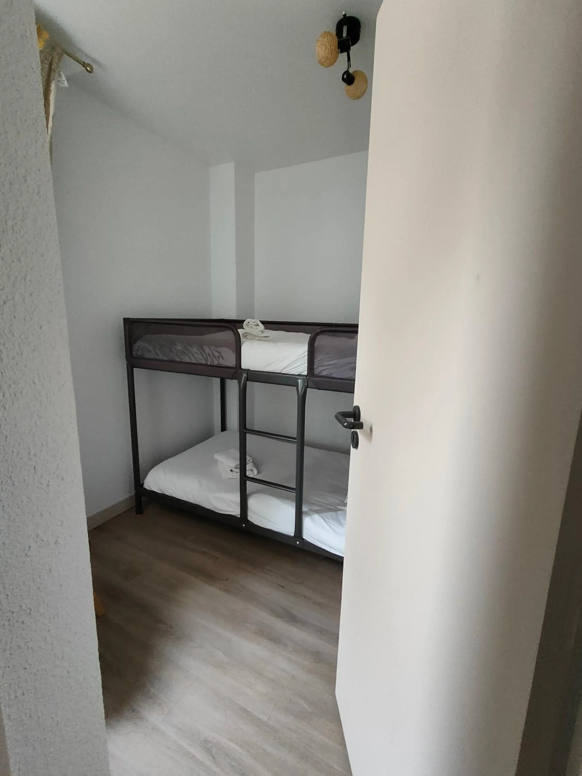 bunk bed, Bed in Hotel Au Val Doré