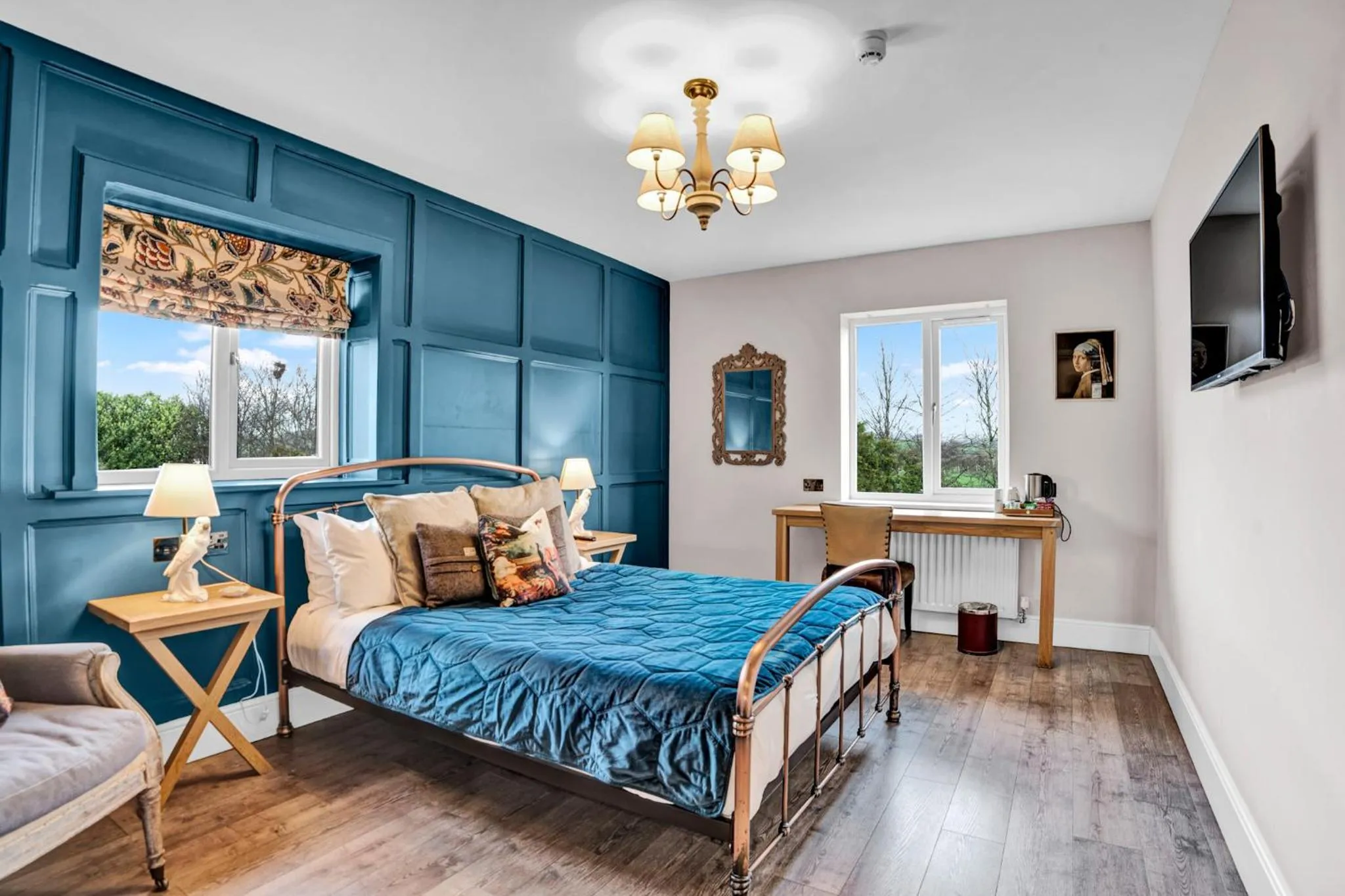 Bed in Pyes Mill Hotel Conder Green