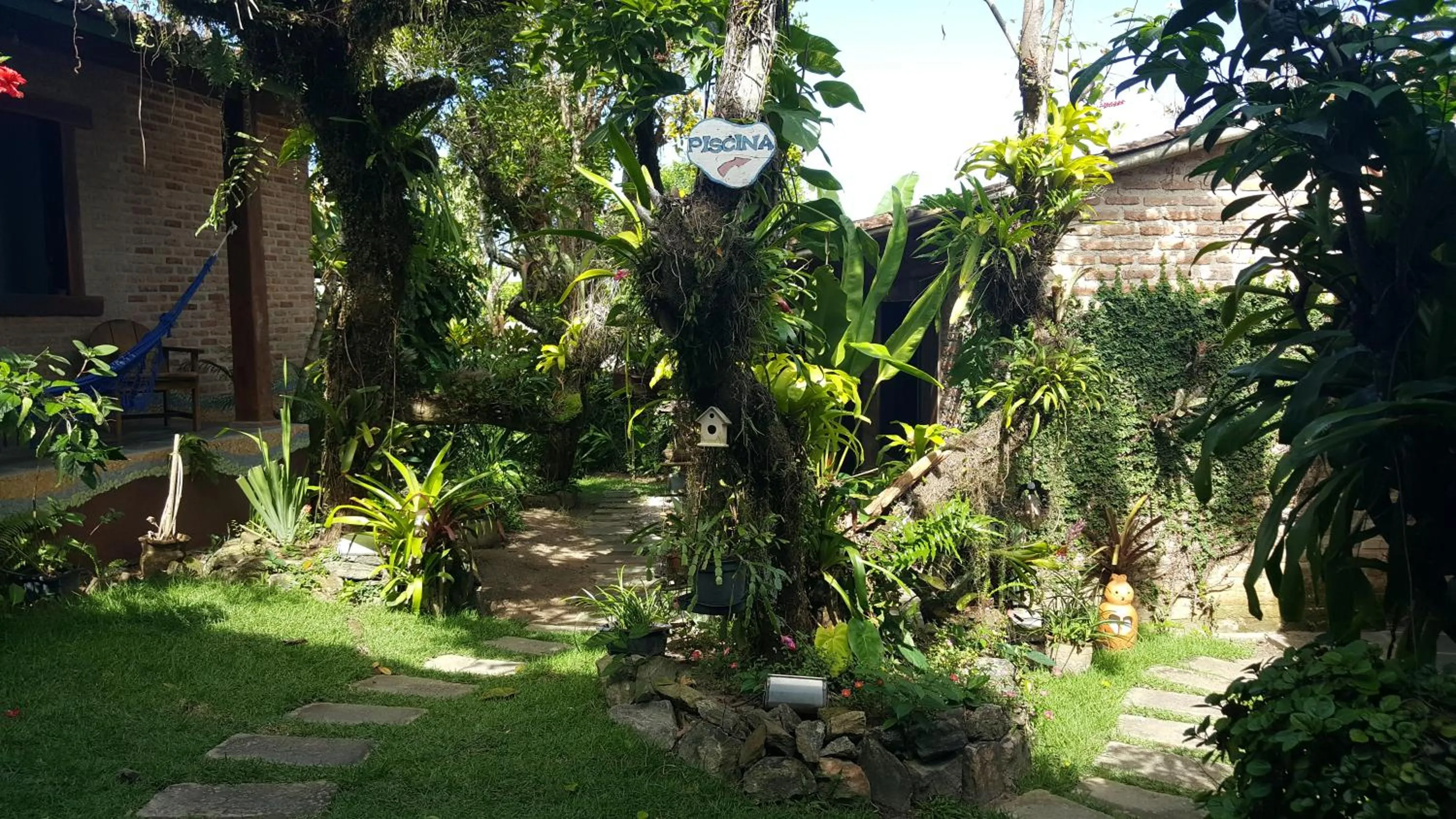 Garden in Pousada Bucaneiros