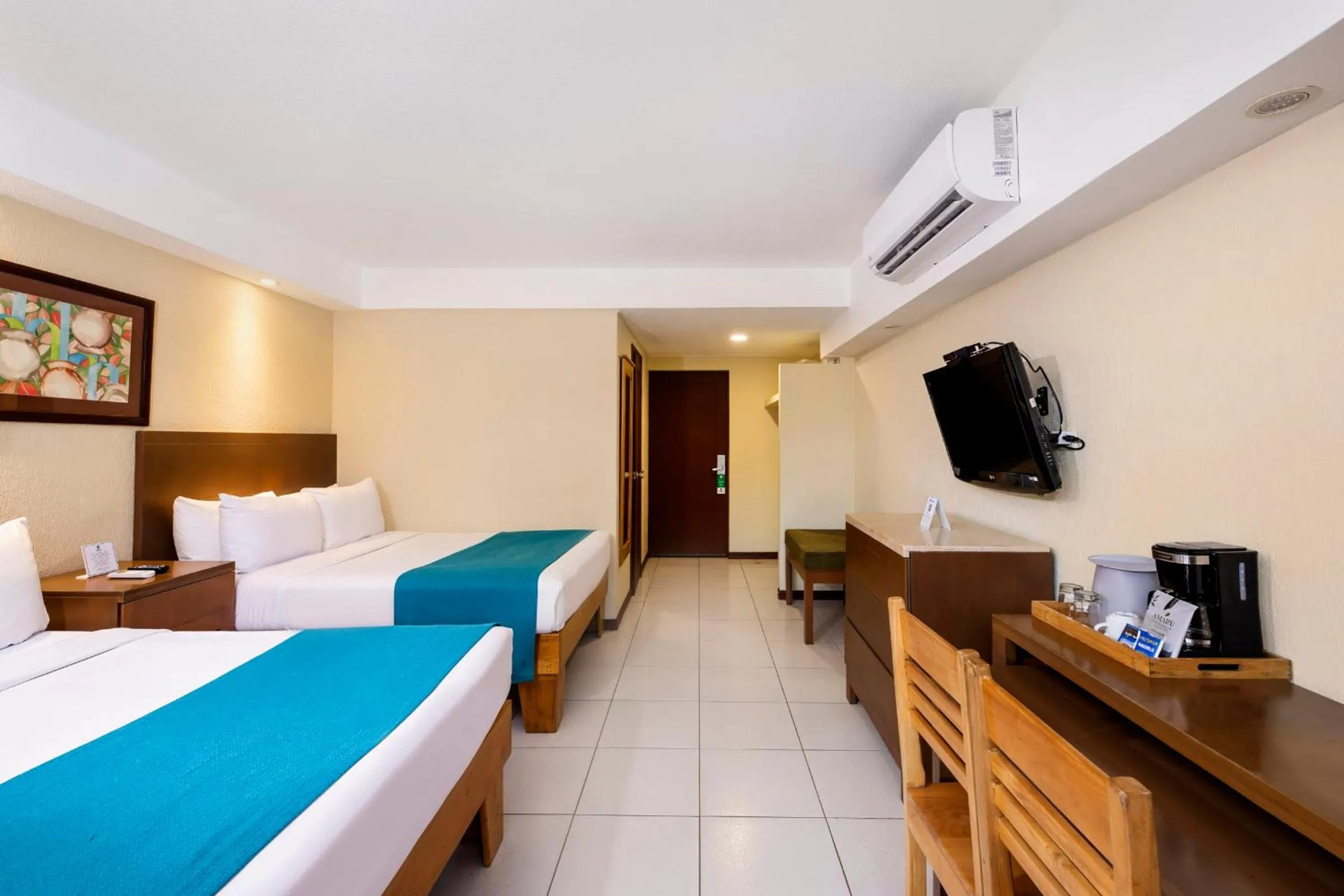 Property building, Bed in Best Western Jaco Beach All Inclusive Resort