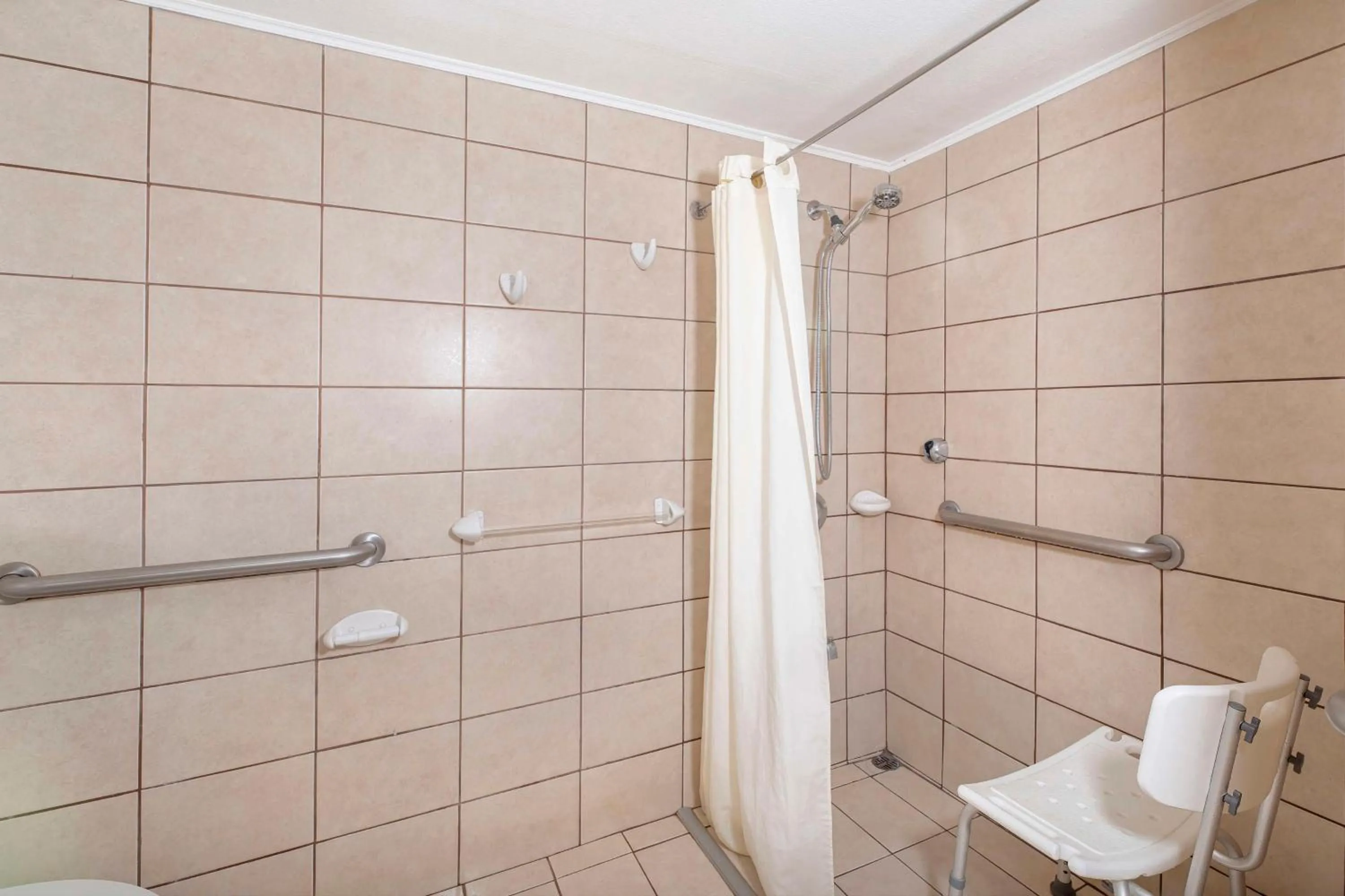 Bathroom in Best Western Jaco Beach All Inclusive Resort