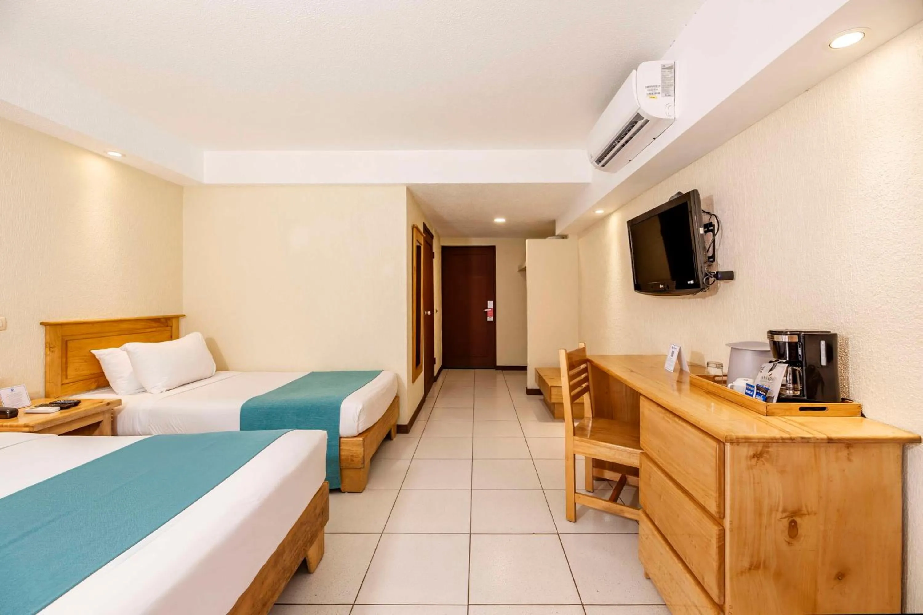 Bedroom, Bed in Best Western Jaco Beach All Inclusive Resort