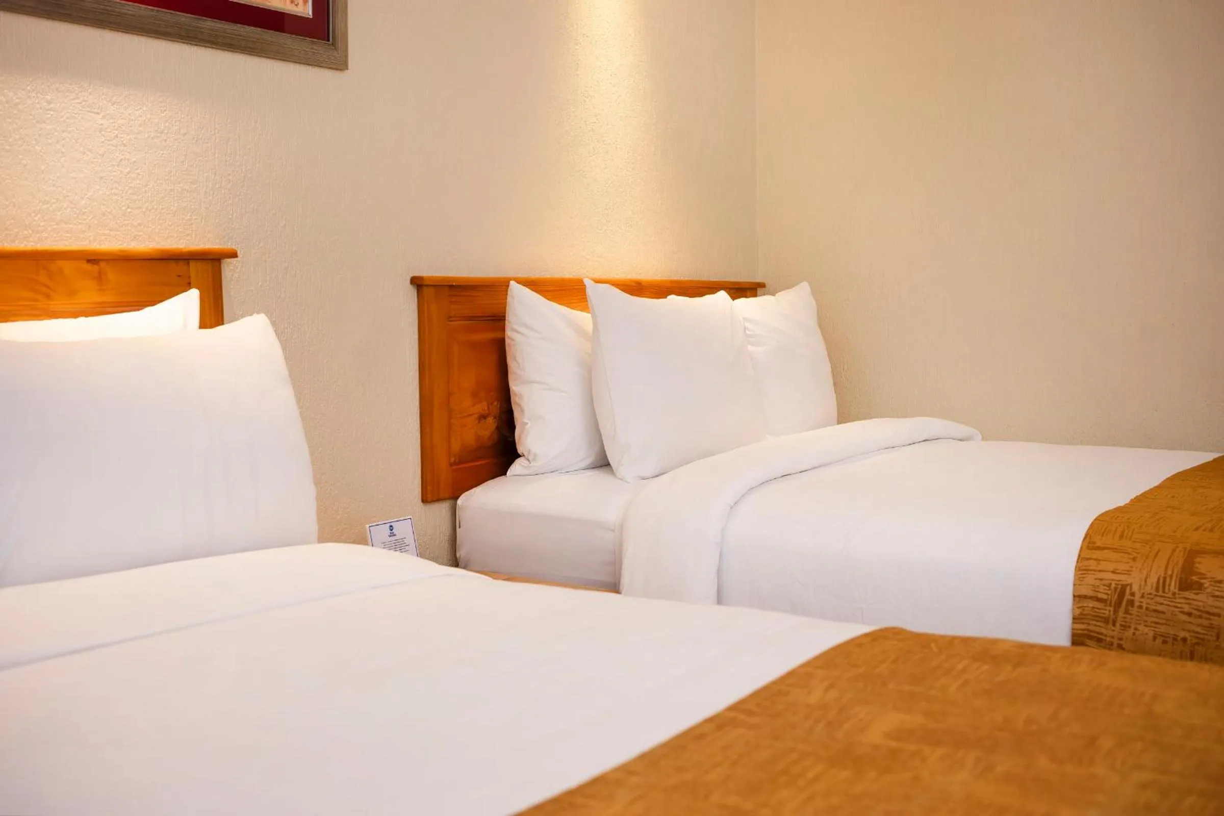 Property building, Bed in Best Western Jaco Beach All Inclusive Resort