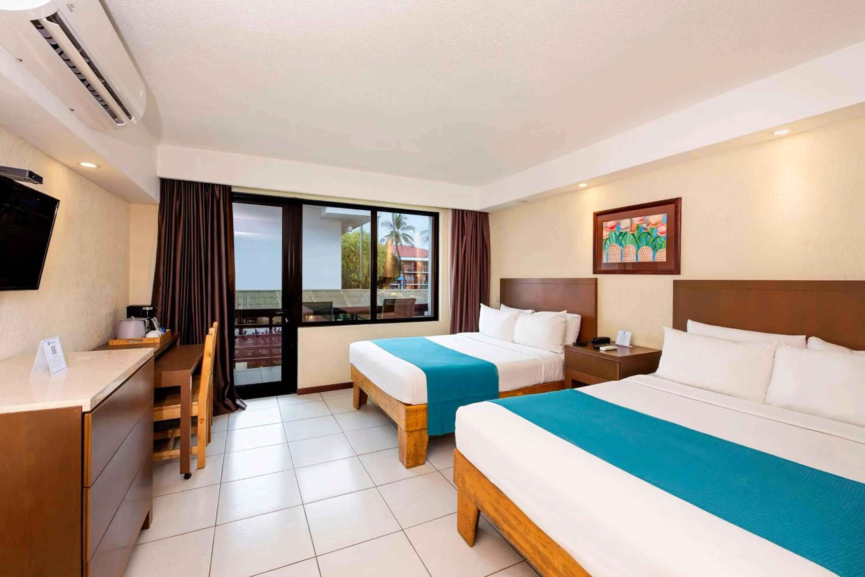 Bedroom, Bed in Best Western Jaco Beach All Inclusive Resort