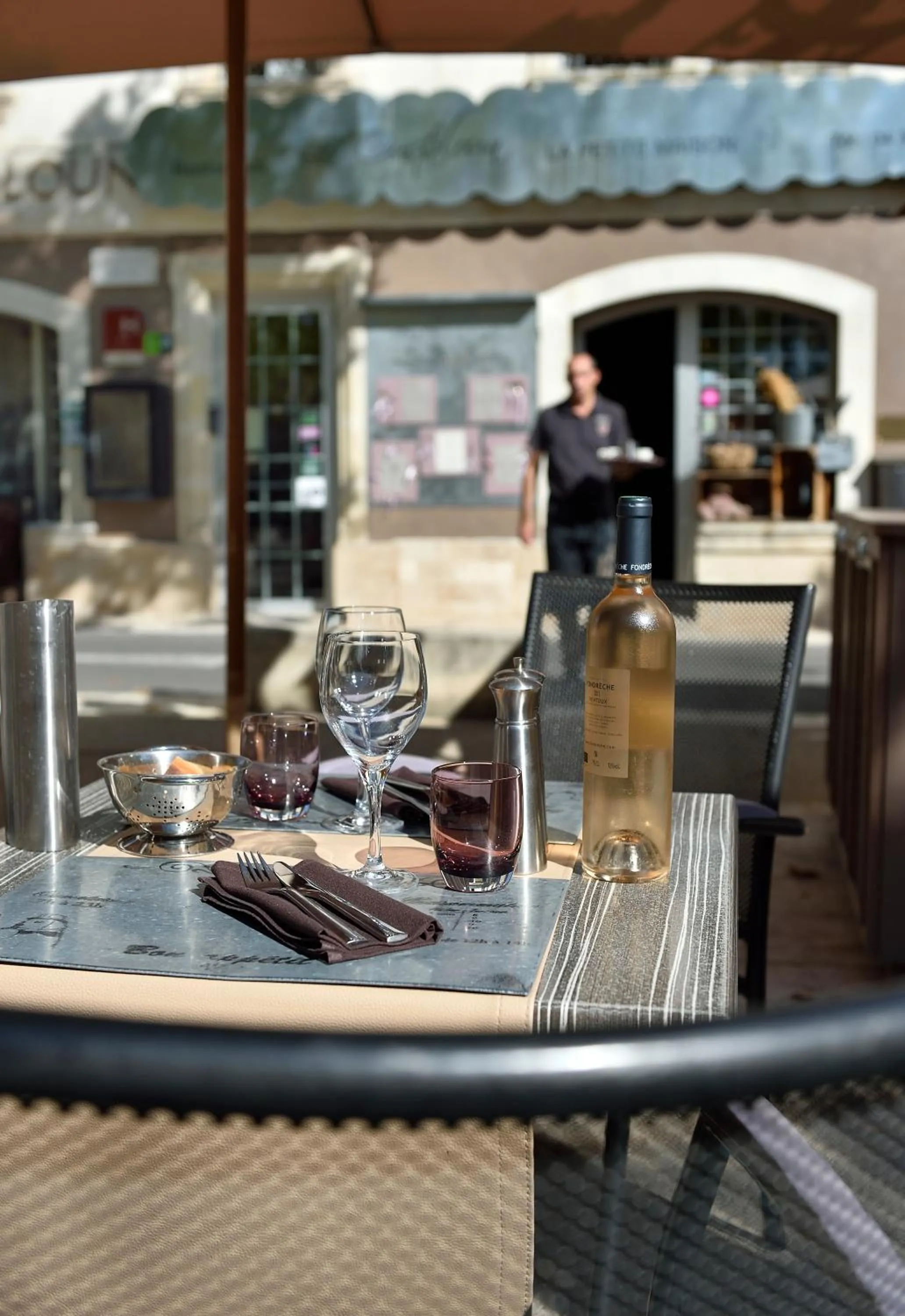 Restaurant/places to eat in L' Oustaloun