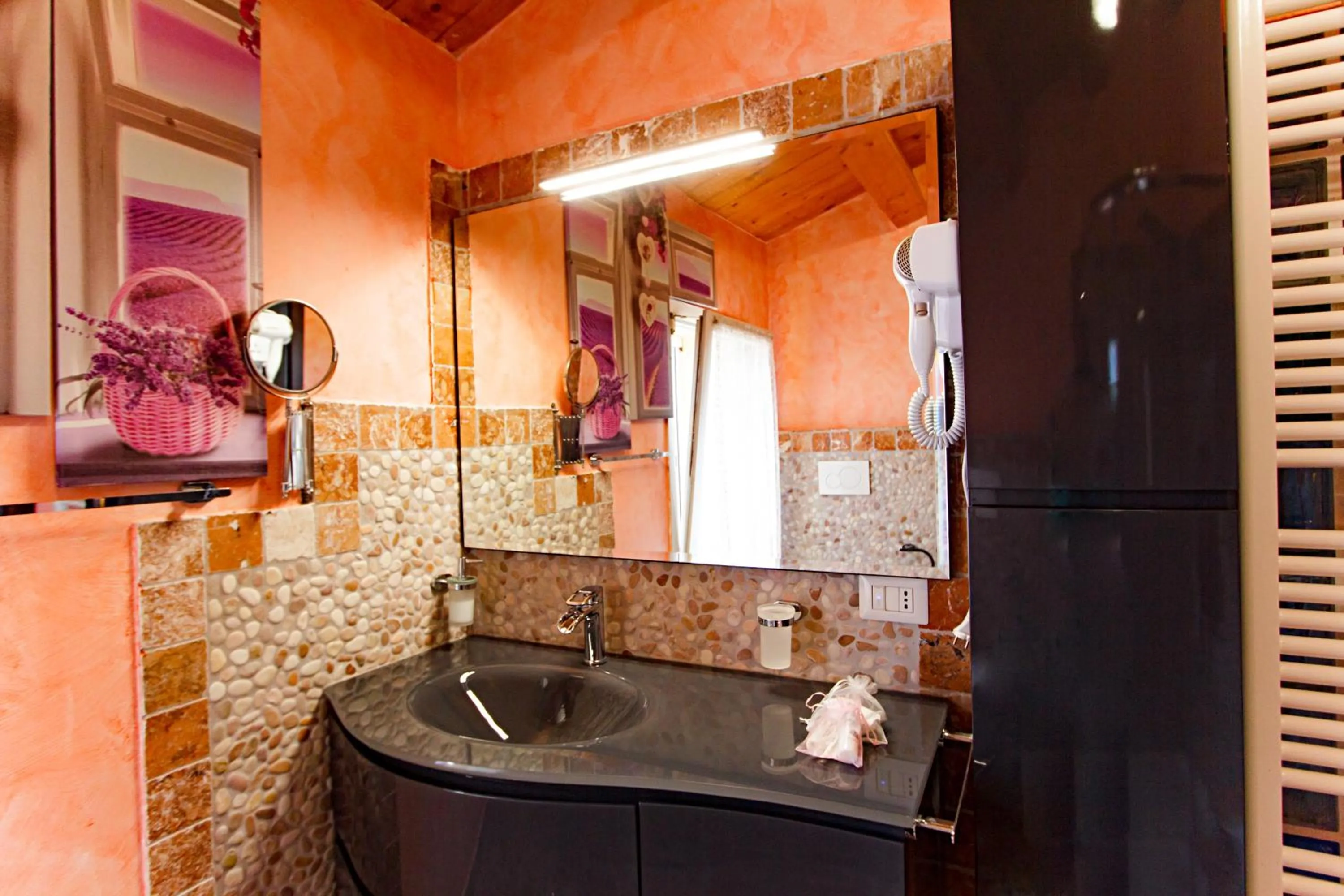 Shower in Eden Lilli B&B