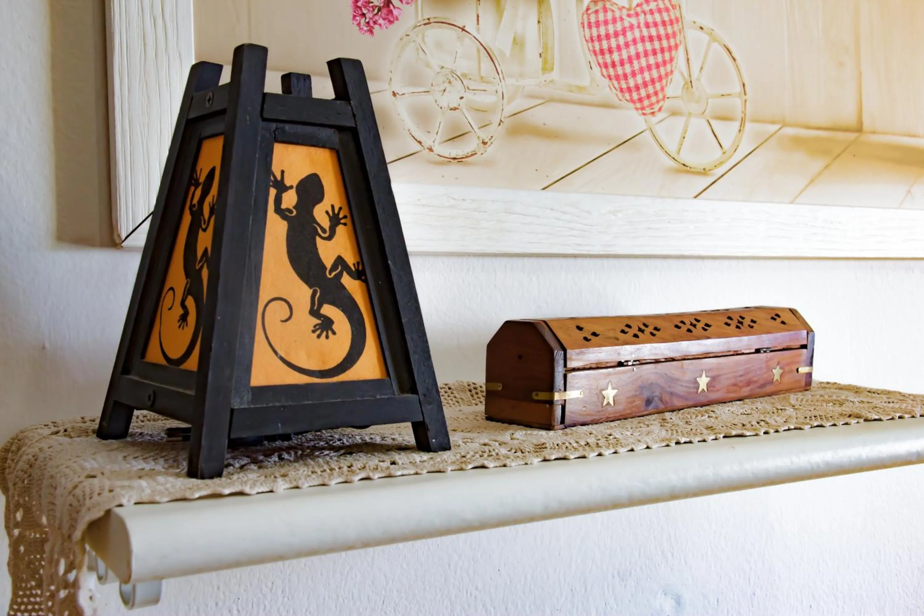 Decorative detail in Eden Lilli B&B