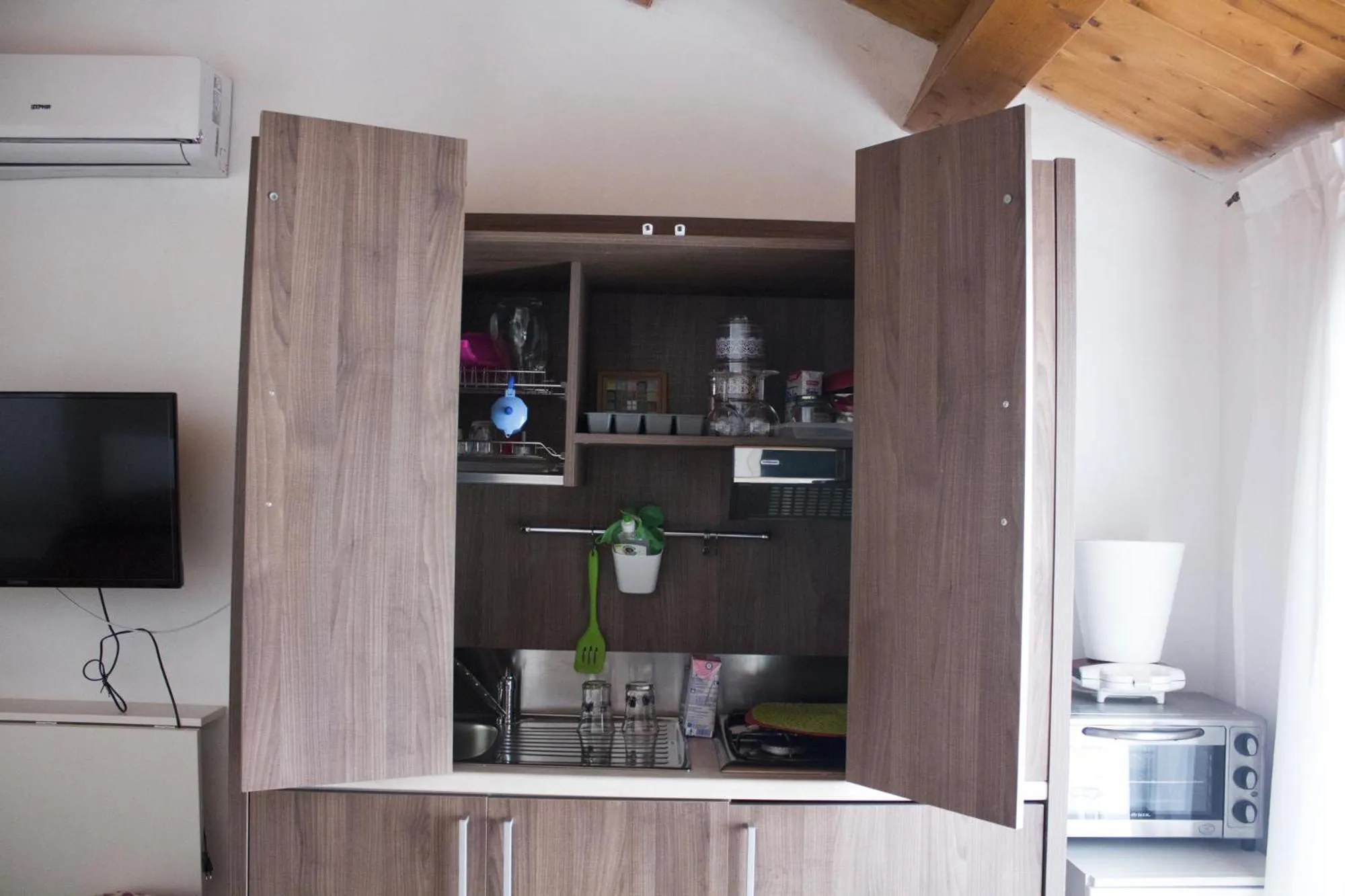 Kitchen or kitchenette in Eden Lilli B&B