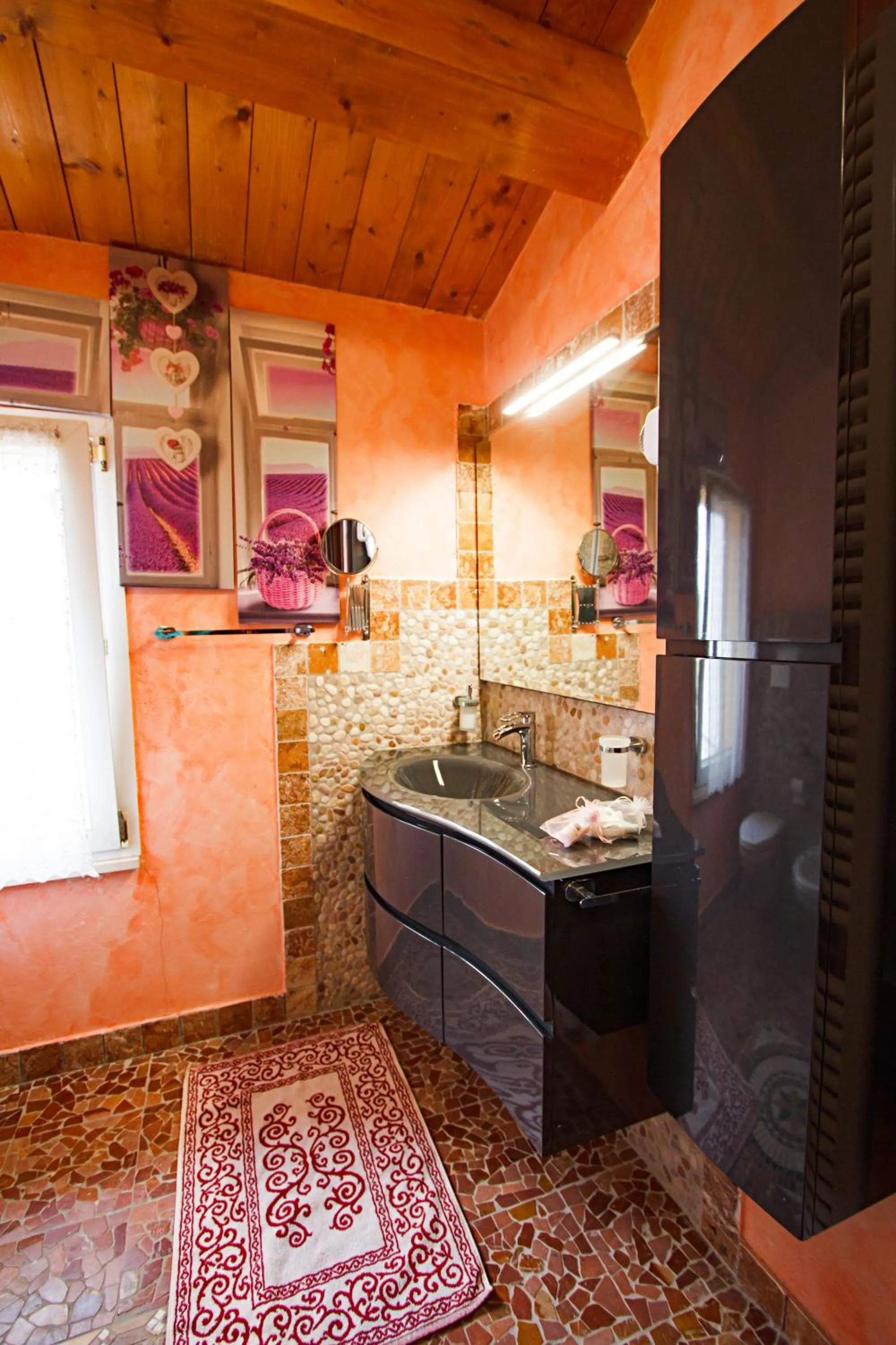 Area and facilities in Eden Lilli B&B