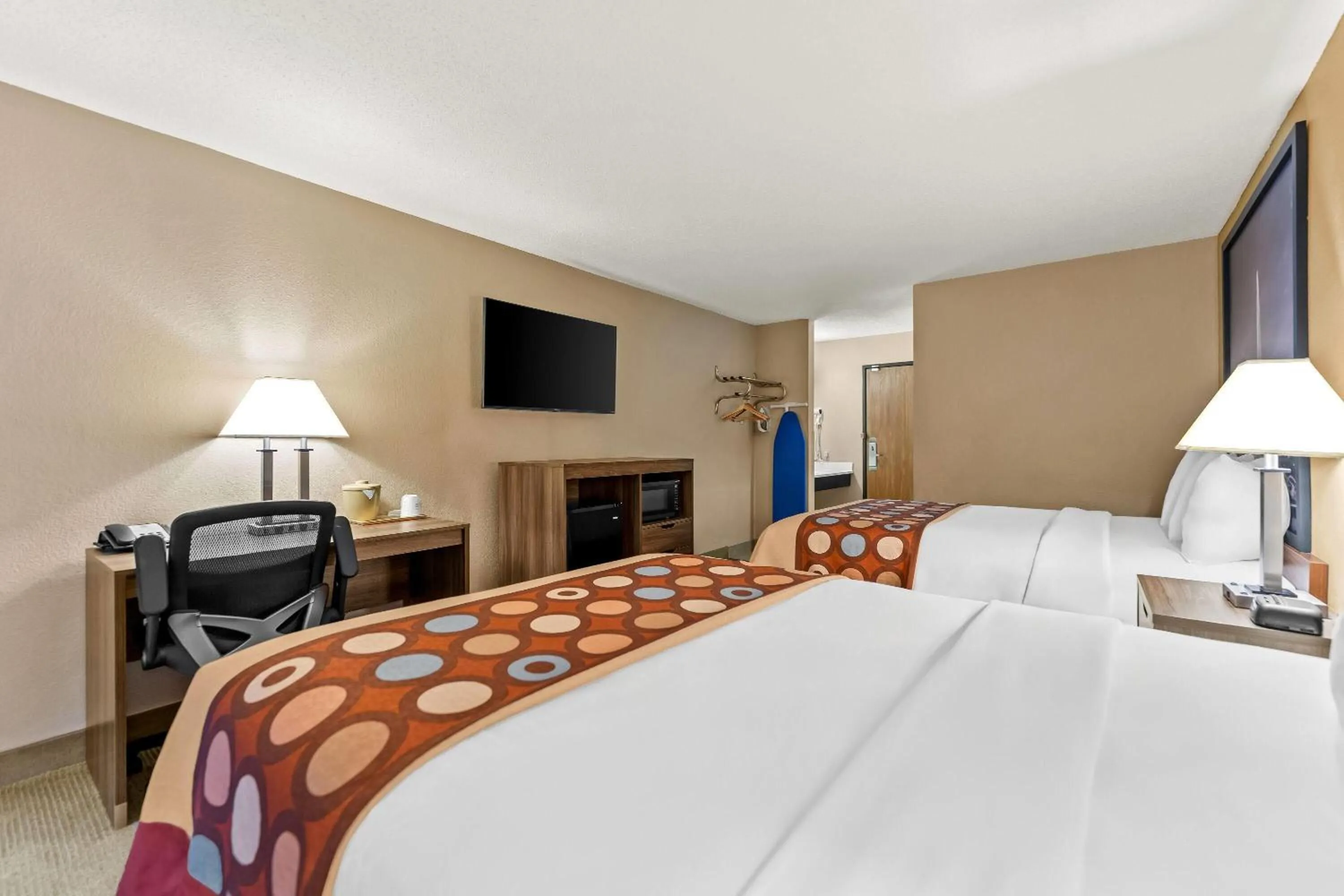 Bed in Super 8 by Wyndham Elgin