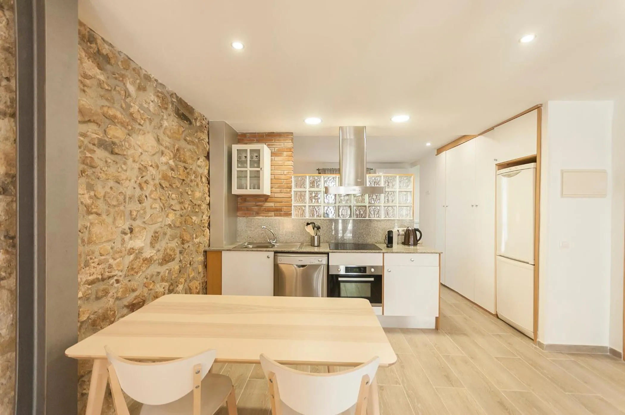 Kitchen or kitchenette in Lets Holidays NICE LOFT IN THE CENTER OF TOSSA